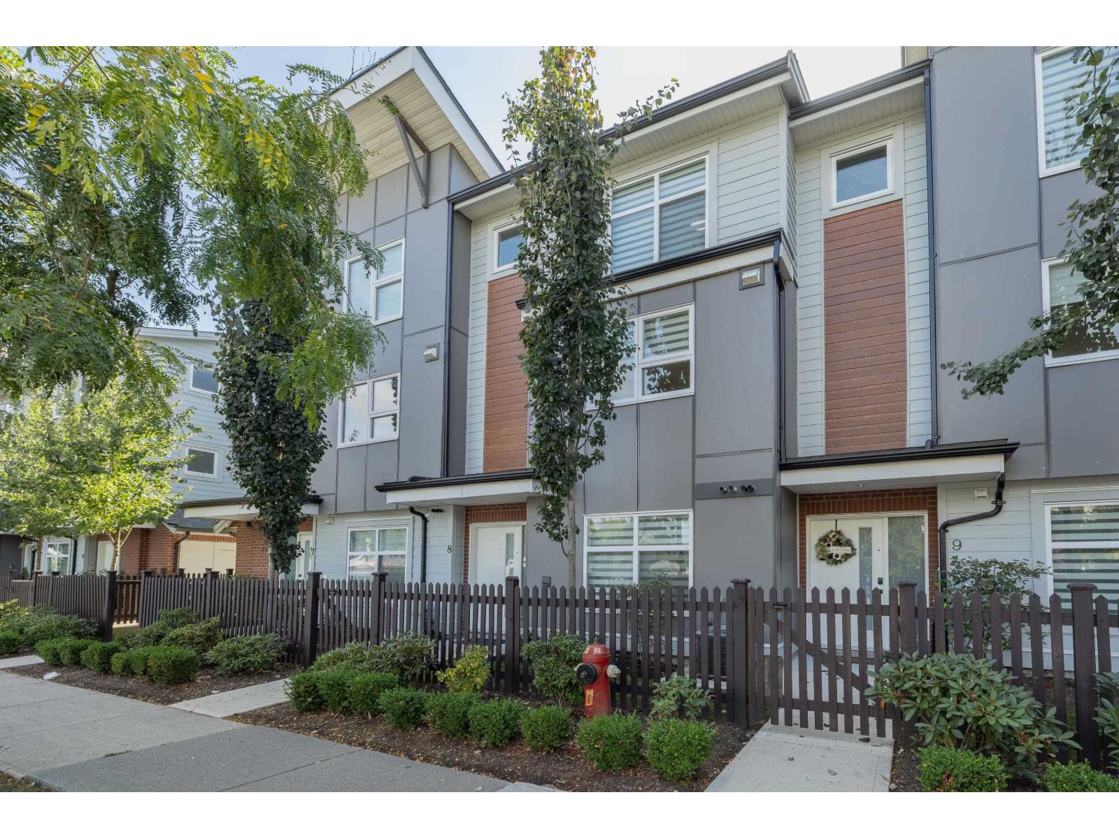 8 22334 48 Avenue, Langley, British Columbia  V3A 3N5 - Photo 1 - R3051980