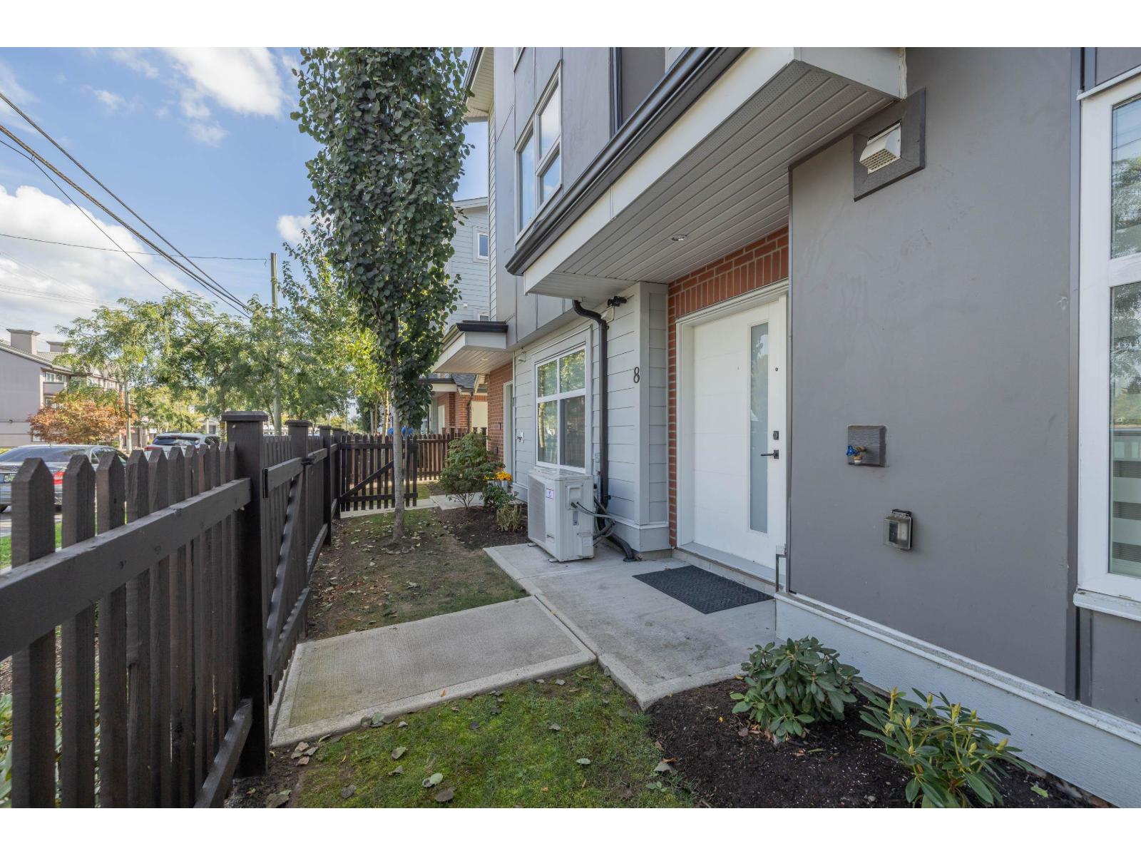 8 22334 48 Avenue, Langley, British Columbia  V3A 3N5 - Photo 3 - R3051980
