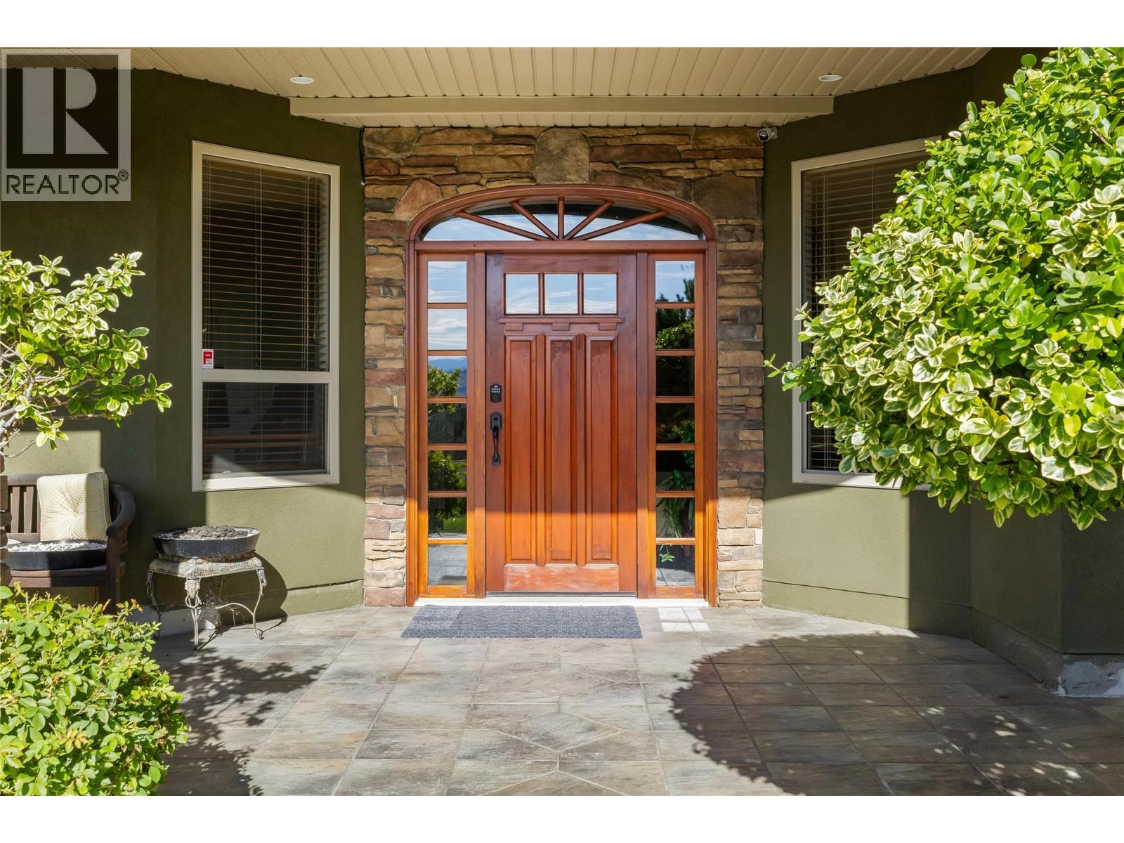 1778 Vineyard Drive West Kelowna Photo 4 1778 Vineyard Drive West Kelowna Photo 4