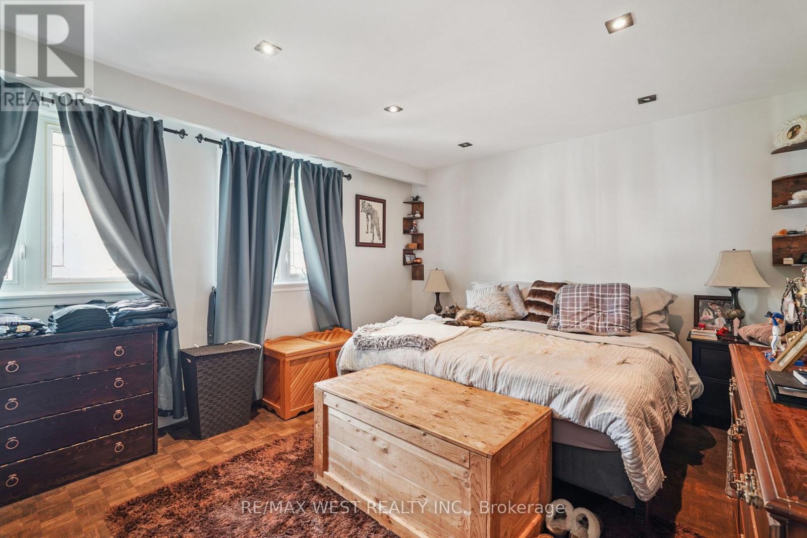 2 - 52 Old Burnhamthorpe Road, Toronto, Ontario  M9C 3J5 - Photo 4 - W12426852