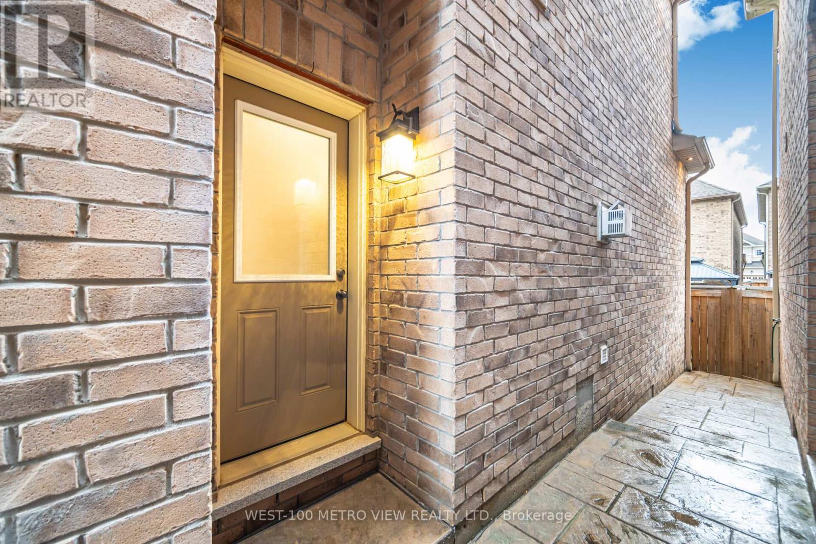 4 Ivor Crescent, Brampton, Ontario  L7A 4L5 - Photo 33 - W12426881