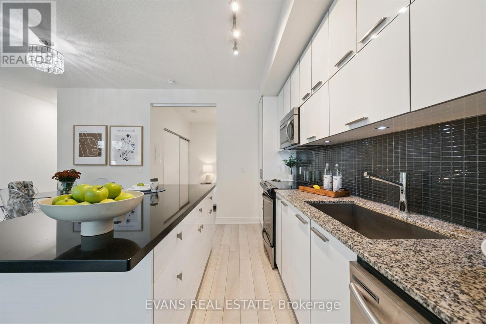 324 - 80 Marine Parade Drive, Toronto, Ontario  M8V 0A3 - Photo 5 - W12426885