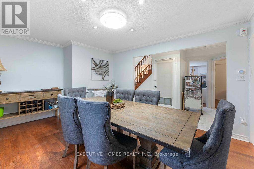 8 Shallimar Court, Brampton, Ontario  L6X 4N2 - Photo 24 - W12426897