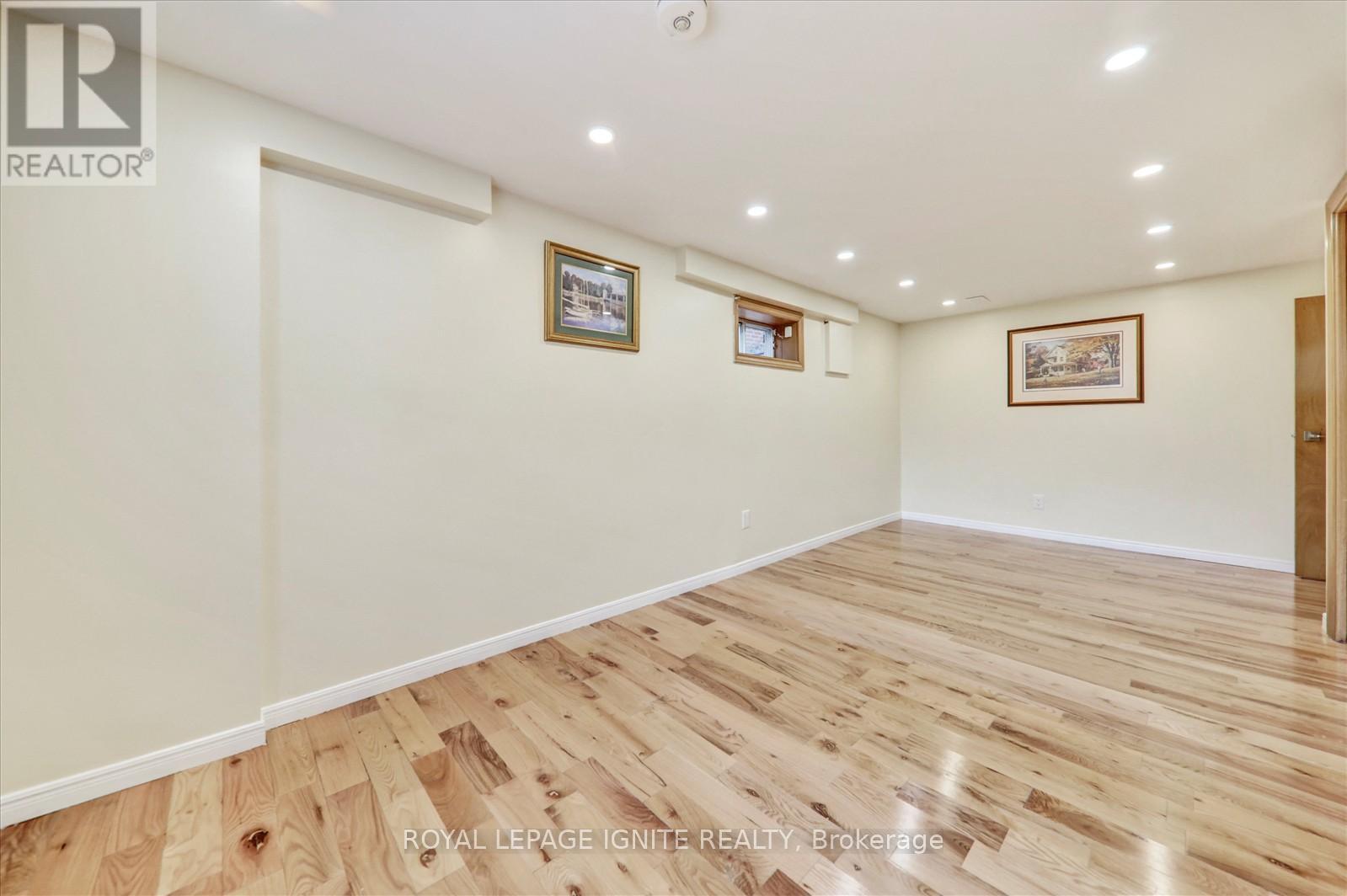 2061 Folkway Drive, Mississauga, Ontario  L5L 3G3 - Photo 34 - W12426923