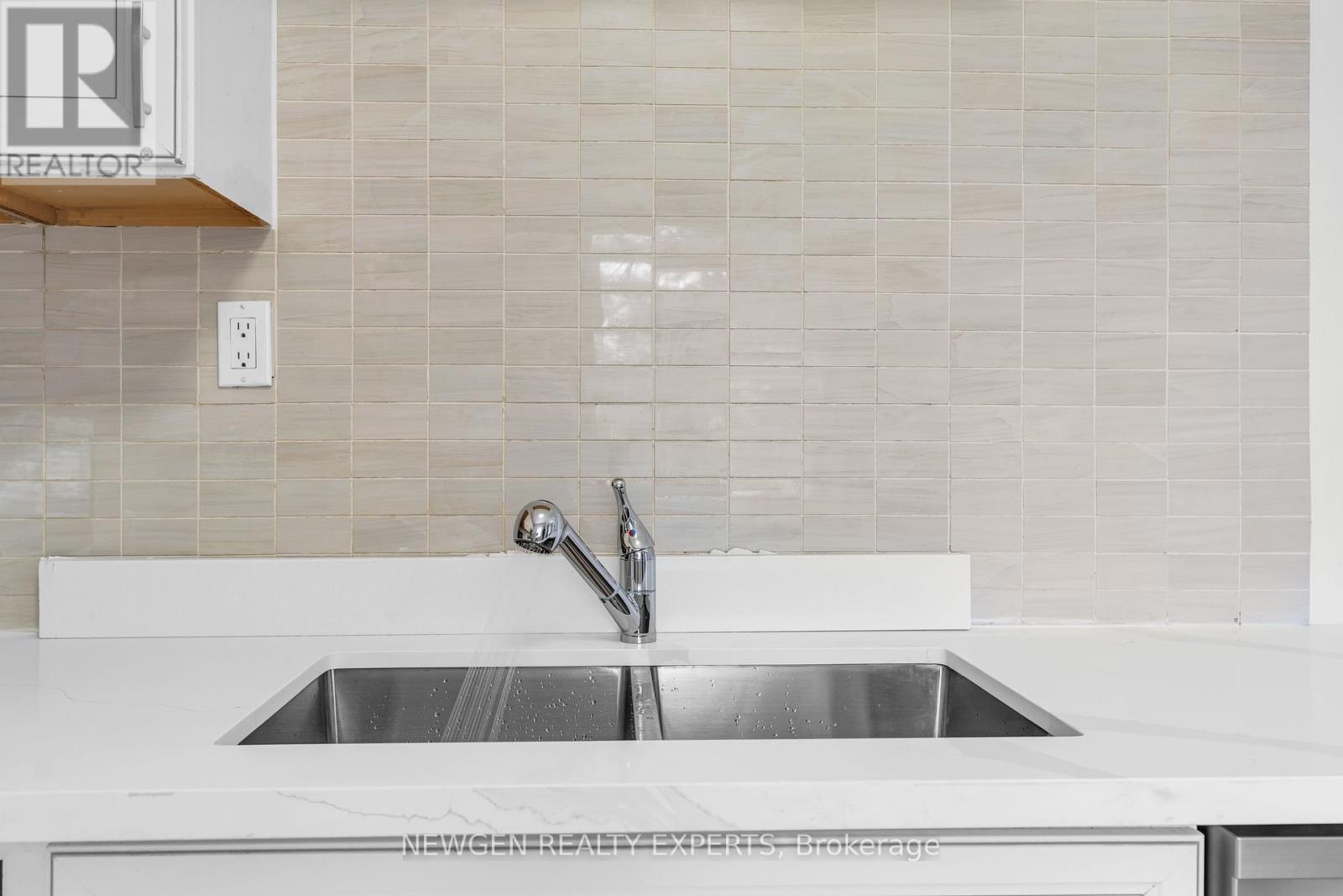 5765 Dorchester Road, Niagara Falls, Ontario  L2G 5S6 - Photo 18 - X12426883