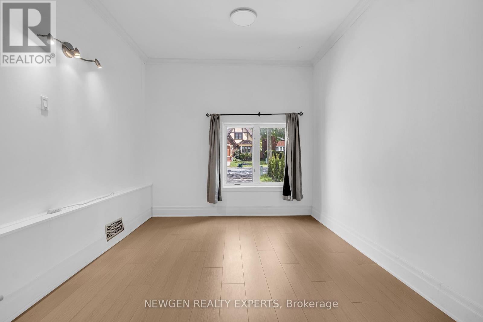 5765 Dorchester Road, Niagara Falls, Ontario  L2G 5S6 - Photo 23 - X12426883
