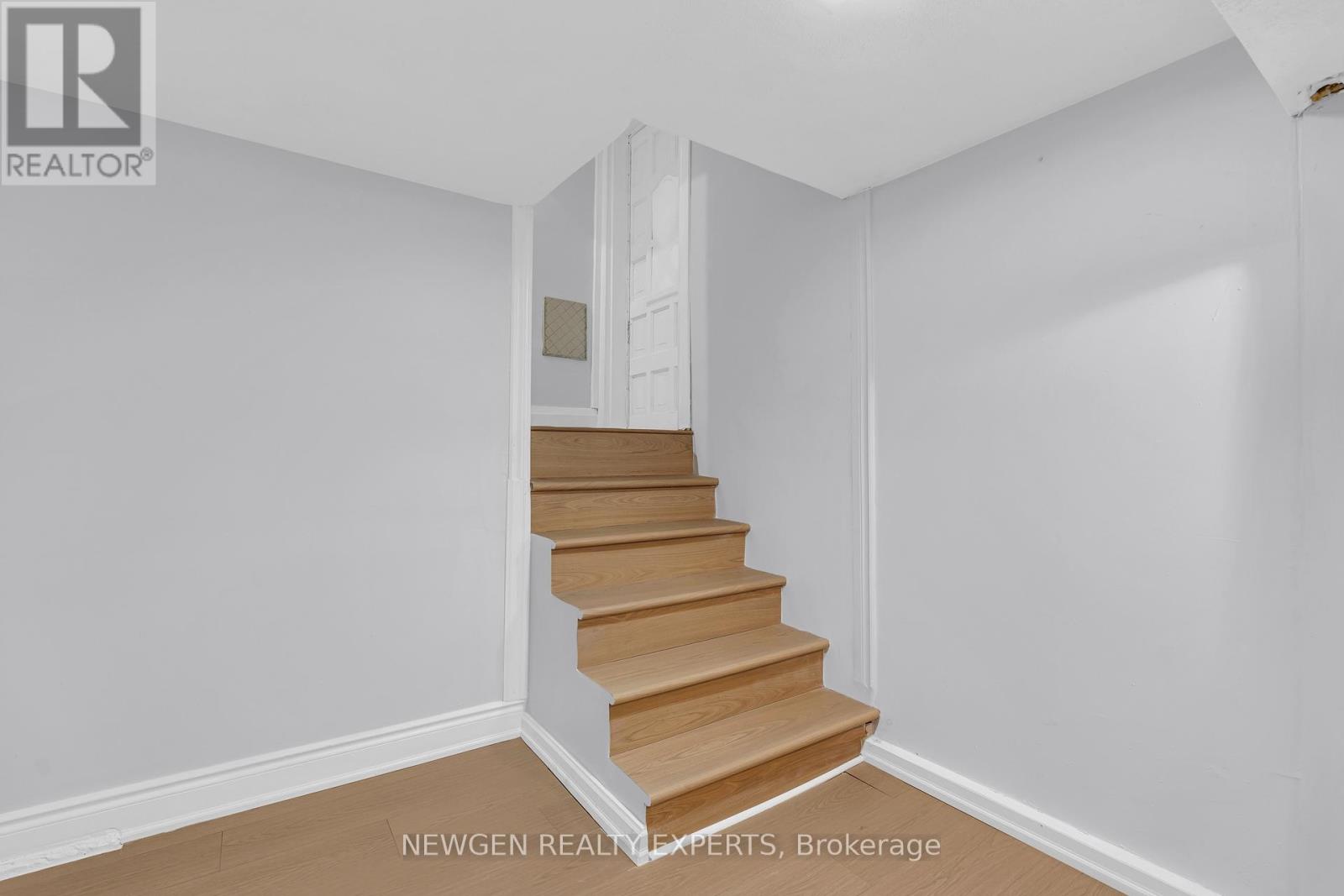 5765 Dorchester Road, Niagara Falls, Ontario  L2G 5S6 - Photo 34 - X12426883