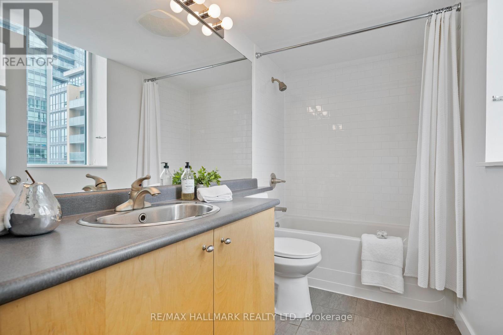 906 - 50 Lynn Williams Street, Toronto, Ontario  M6K 3R9 - Photo 27 - C12426960