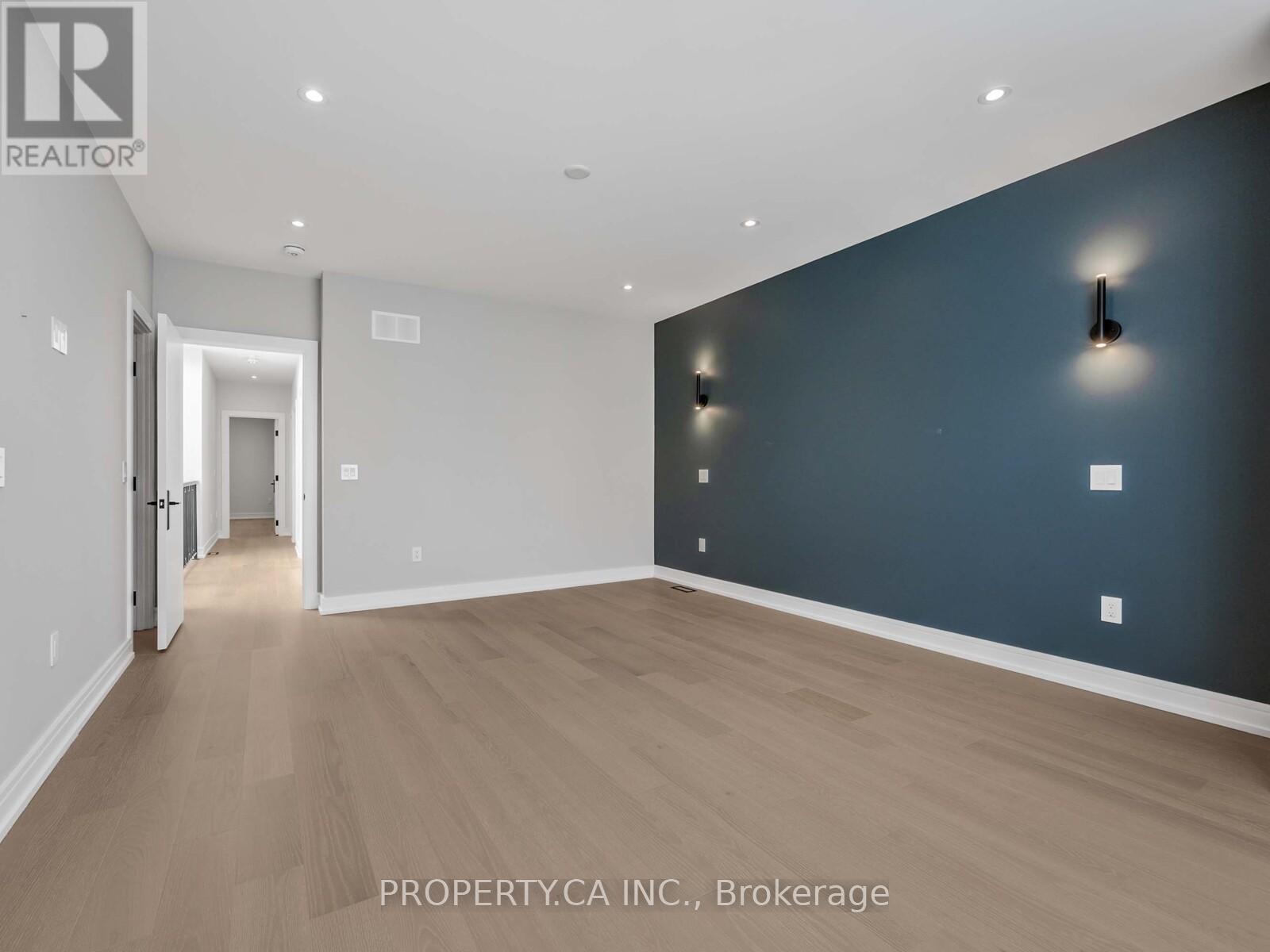 68 Lynnhaven Road, Toronto (Englemount-Lawrence), Ontario  M6A 2K9 - Photo 19 - C12426966