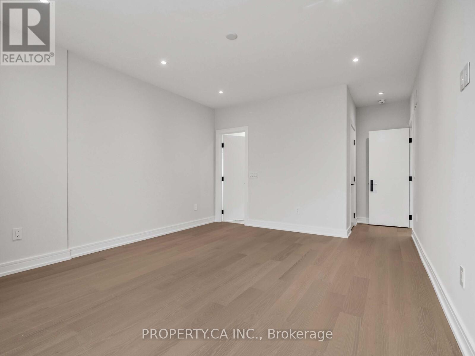 68 Lynnhaven Road, Toronto (Englemount-Lawrence), Ontario  M6A 2K9 - Photo 30 - C12426966