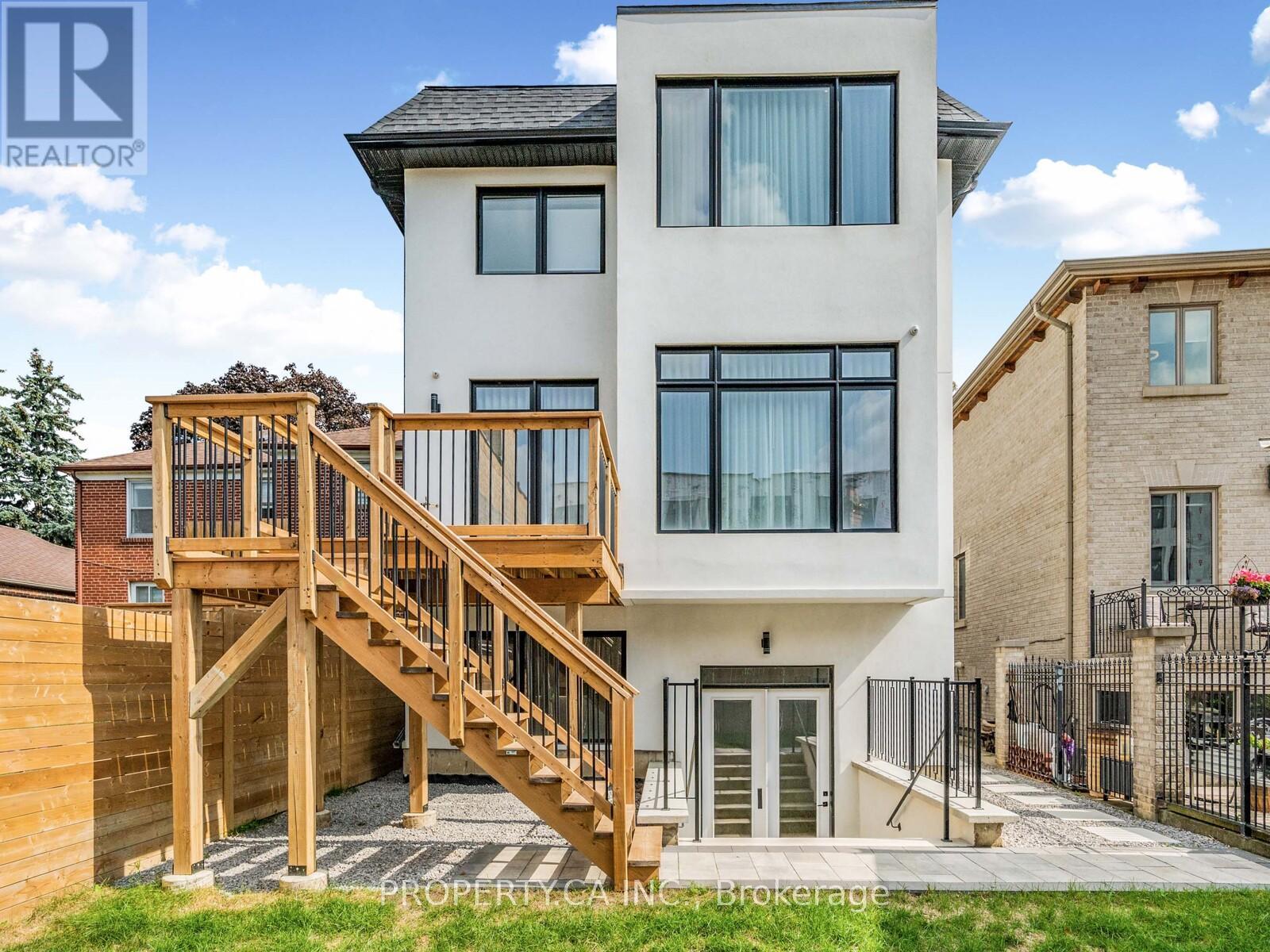 68 Lynnhaven Road, Toronto (Englemount-Lawrence), Ontario  M6A 2K9 - Photo 49 - C12426966