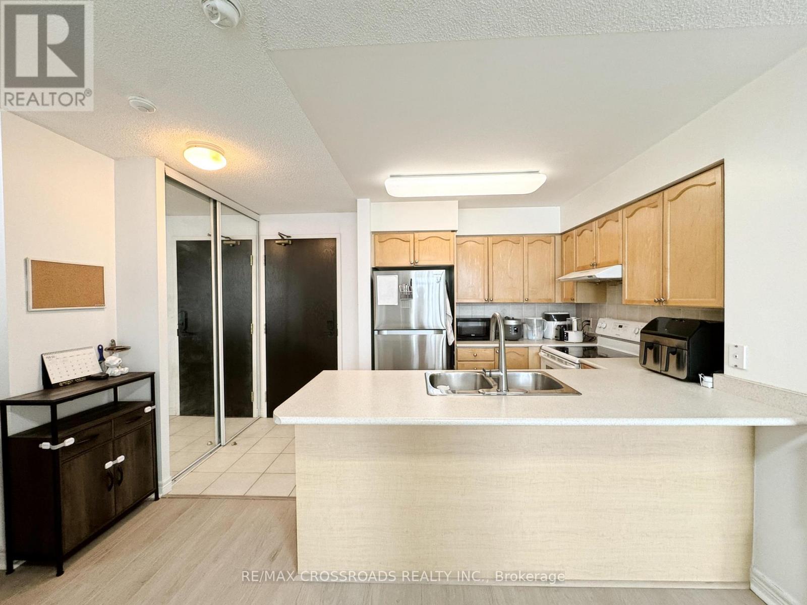 2803 - 23 Hollywood Avenue, Toronto, Ontario  M2N 7L8 - Photo 3 - C12338413