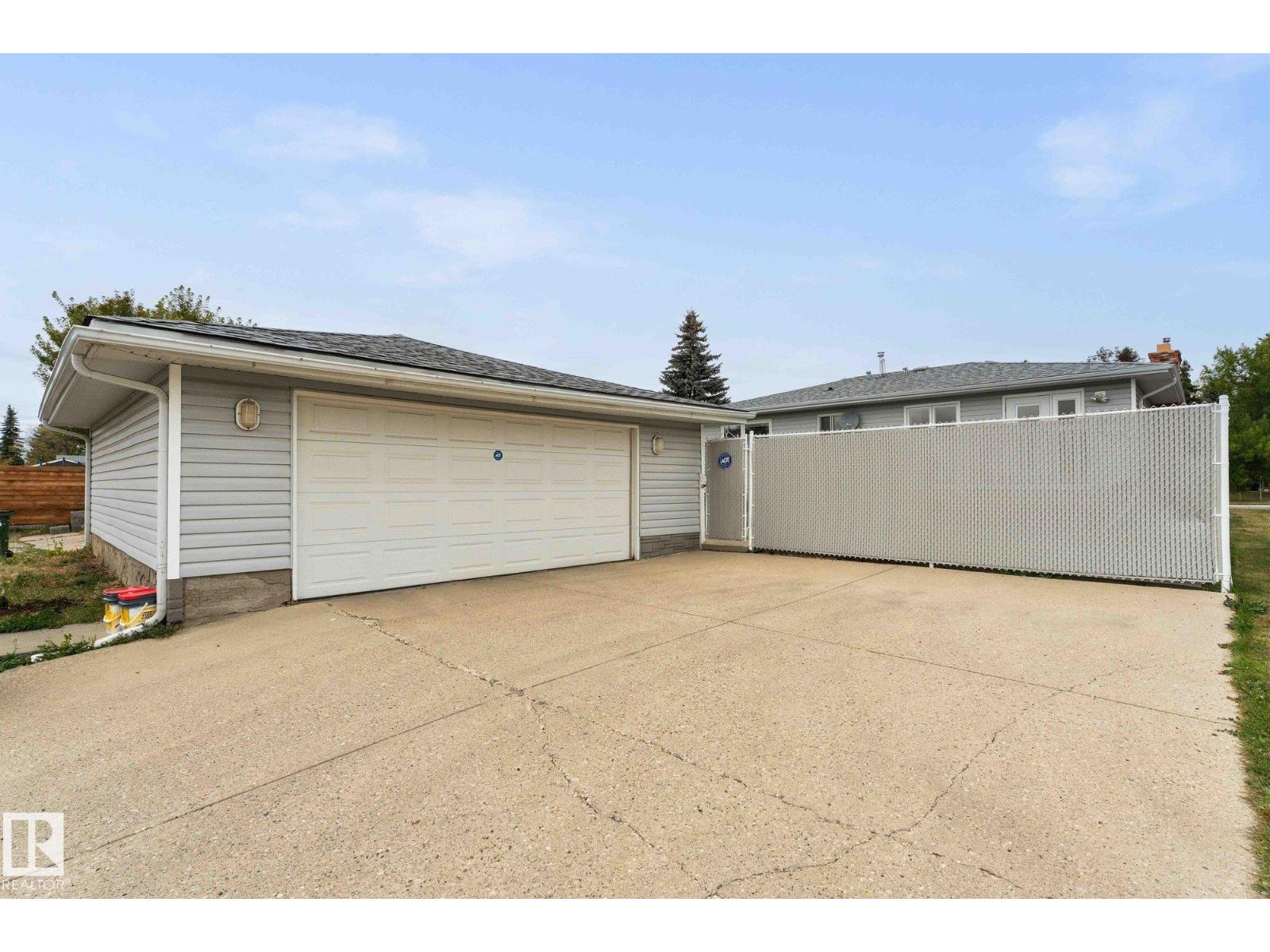 303 Knottwood Rd N Nw, Edmonton, Alberta  T6K 2G5 - Photo 21 - E4459487