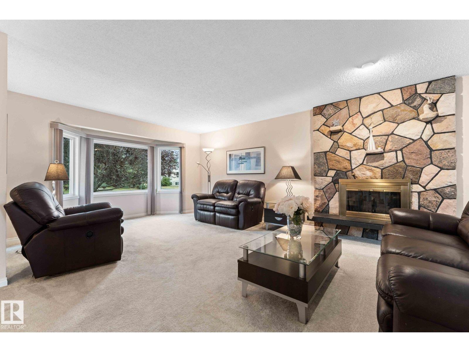 303 Knottwood Rd N Nw, Edmonton, Alberta  T6K 2G5 - Photo 5 - E4459487
