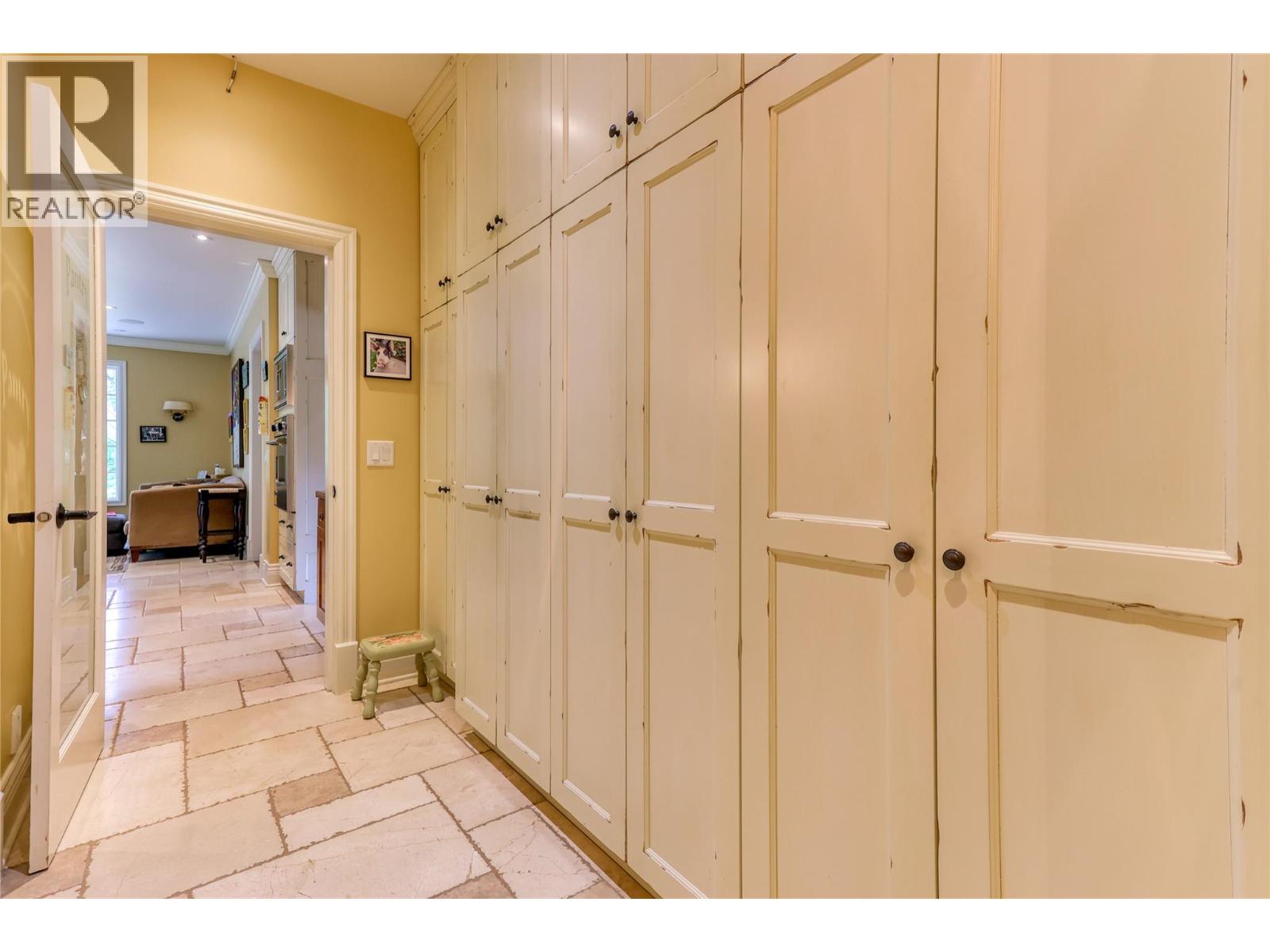 9309 Station Road, Trail, British Columbia  V1R 4W6 - Photo 22 - 10353118