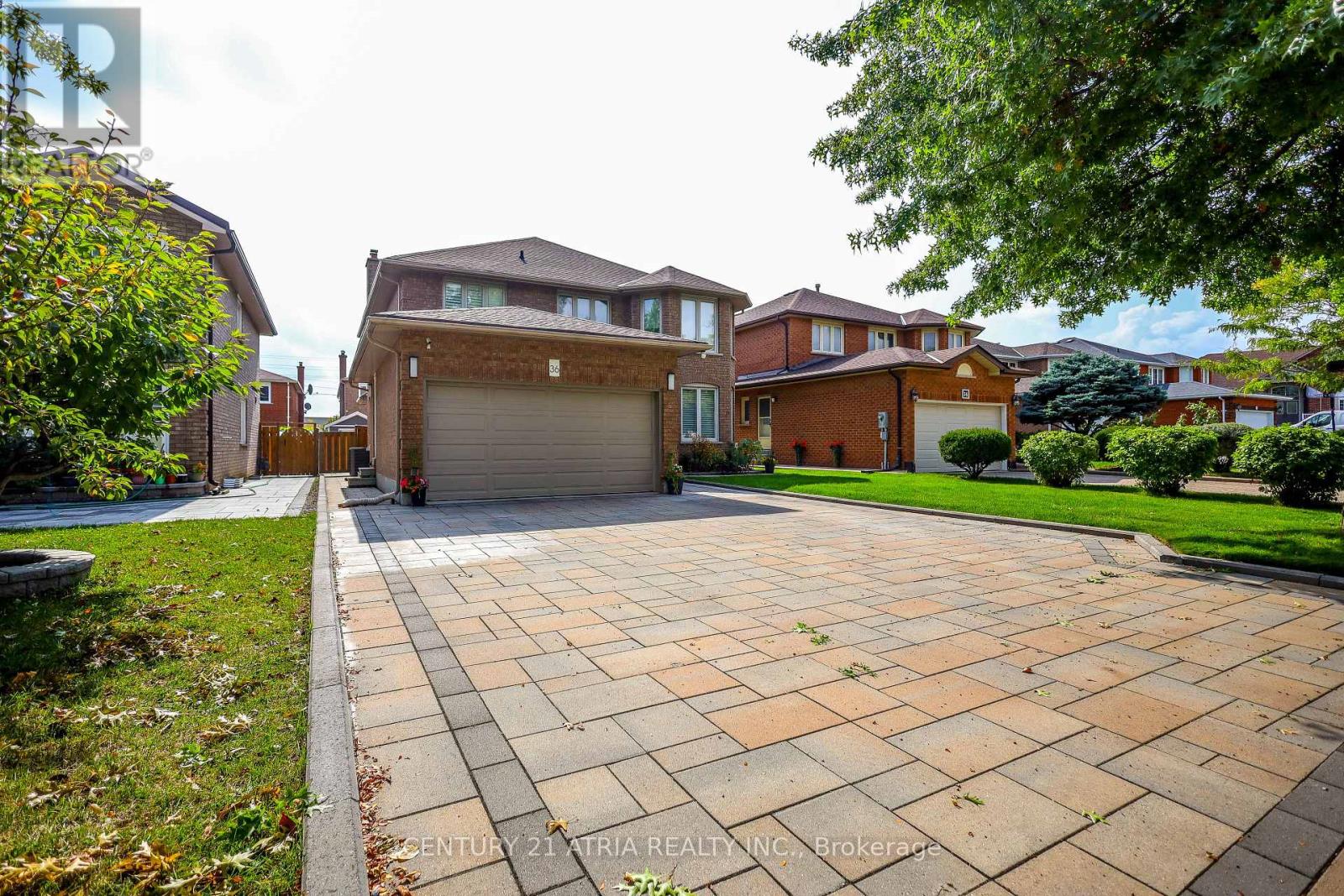 36 Dorothy Britton Drive, Markham, Ontario  L3S 3J3 - Photo 2 - N12426932