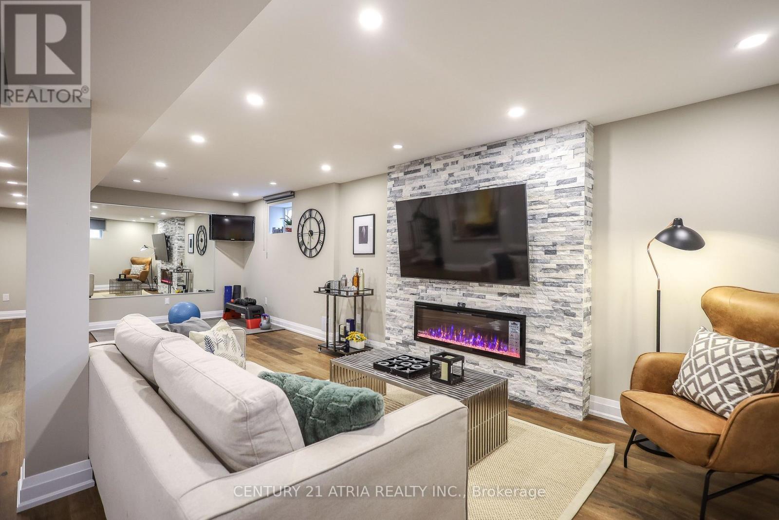 36 Dorothy Britton Drive, Markham, Ontario  L3S 3J3 - Photo 33 - N12426932