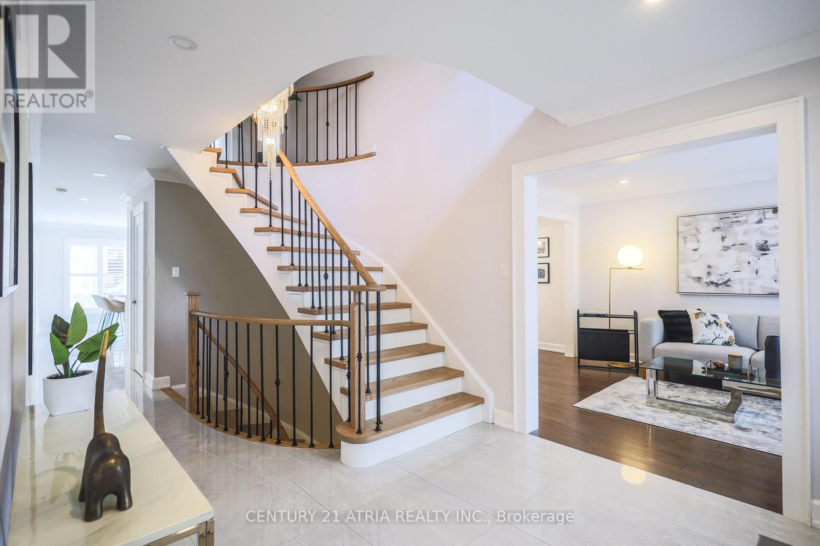 36 Dorothy Britton Drive, Markham, Ontario  L3S 3J3 - Photo 5 - N12426932