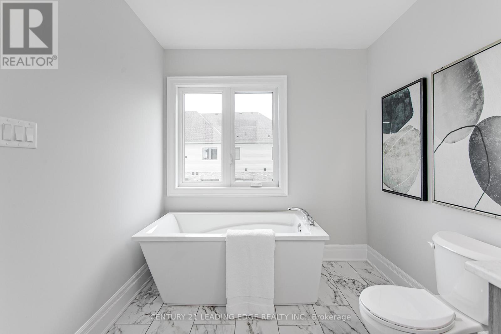 108 Lorne Thomas Place, New Tecumseth (Alliston), Ontario  L0L 1L0 - Photo 22 - N12426943