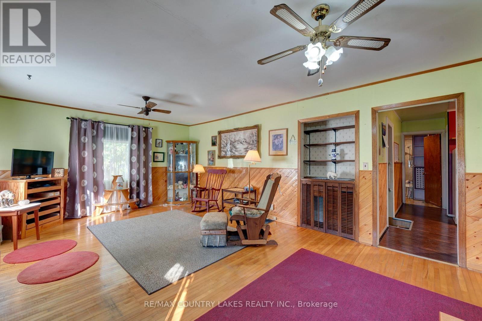 446 Main Street E, Brock, Ontario  L0K 1A0 - Photo 2 - N12427014