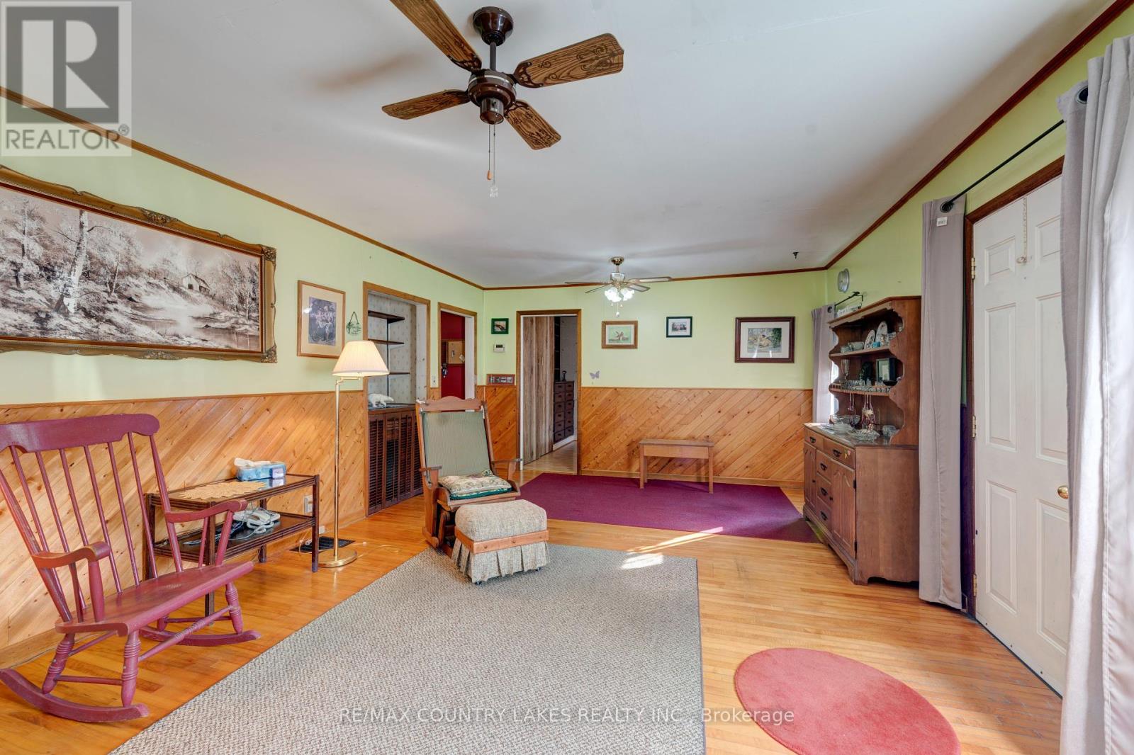446 Main Street E, Brock, Ontario  L0K 1A0 - Photo 4 - N12427014