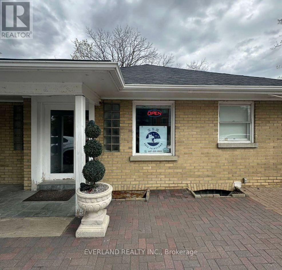 33 Main Street, Markham, Ontario  L3R 2E5 - Photo 2 - N12427051