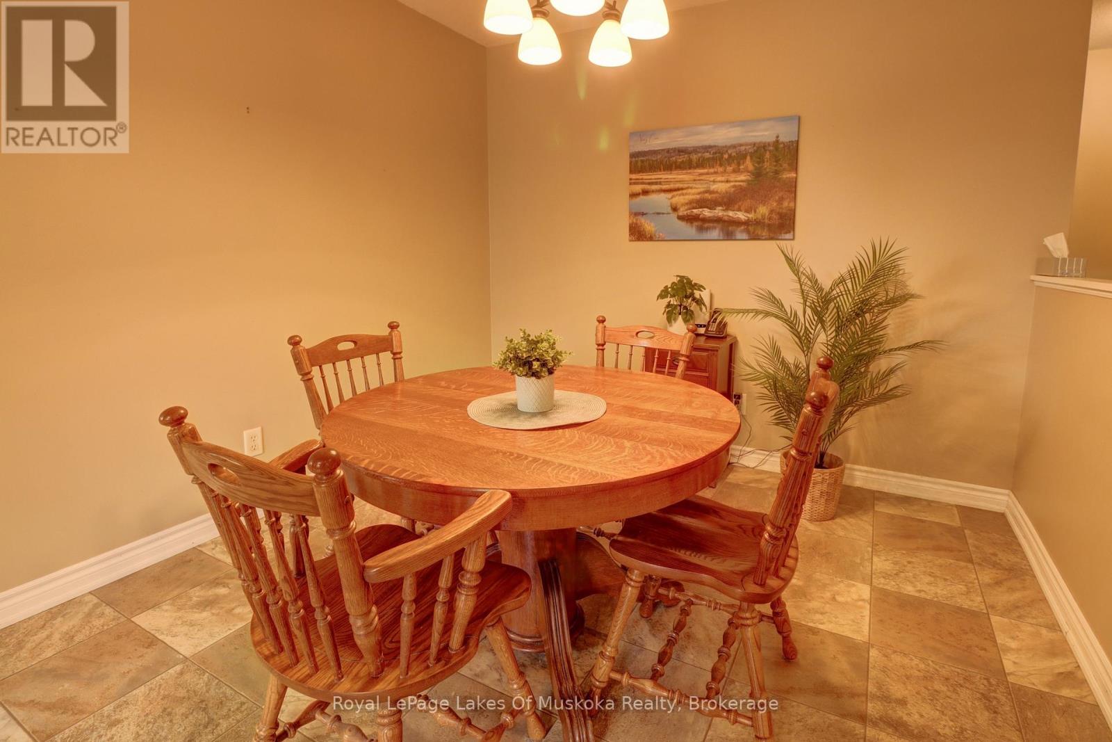 106 - 31 Dairy Lane, Huntsville, Ontario  P1H 2L7 - Photo 15 - X12425397