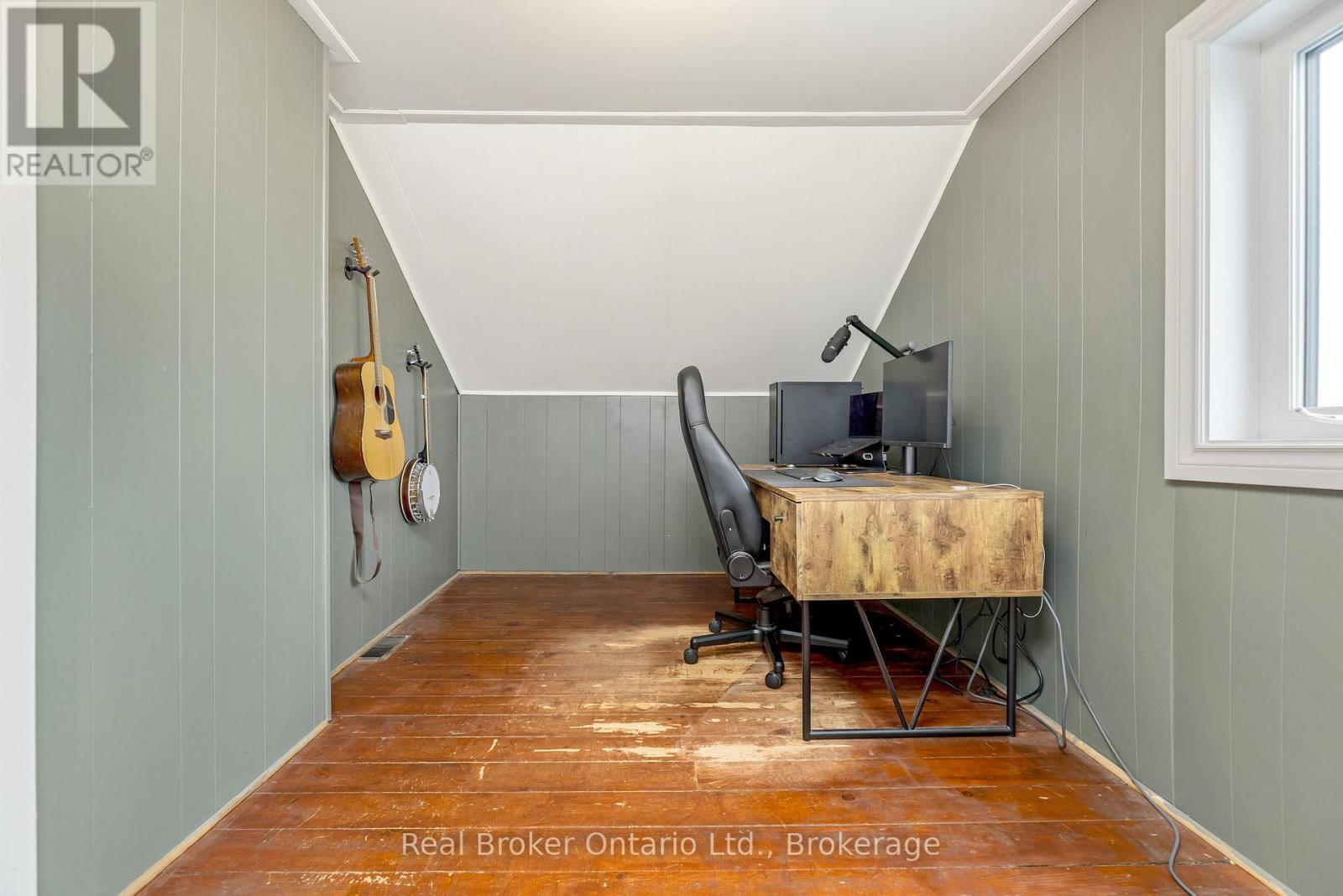 6005 Eighth Line, Erin, Ontario  N0B 1Z0 - Photo 16 - X12425784