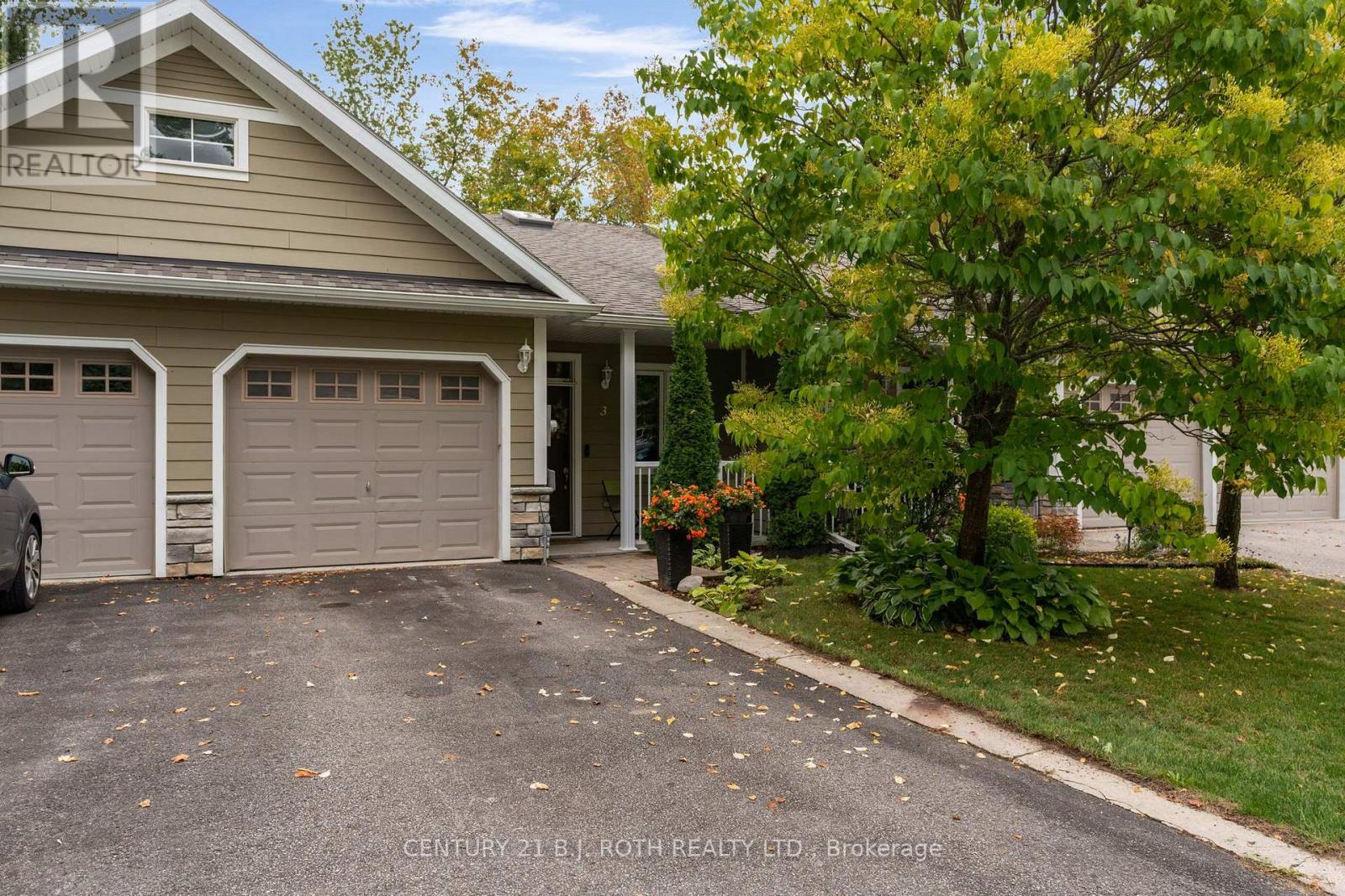 3 Riverwalk Drive, Severn, Ontario  L0K 1E0 - Photo 1 - S12427026