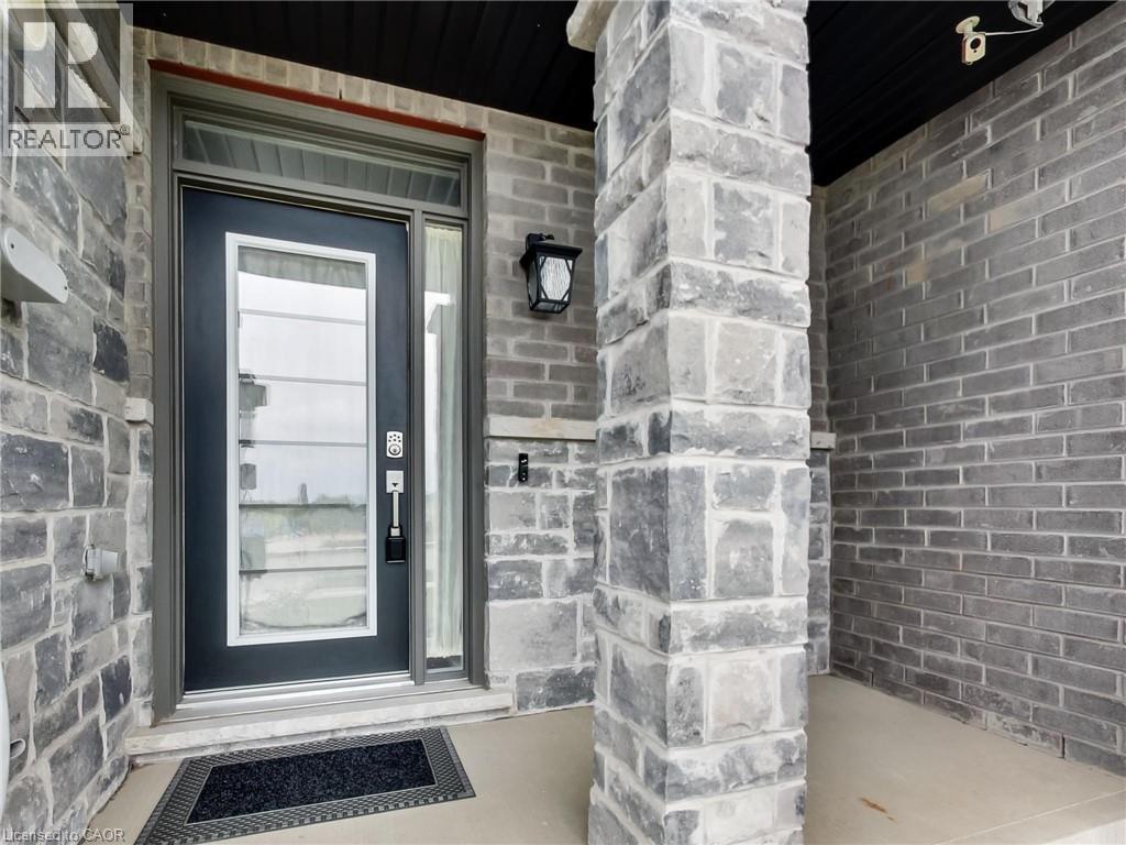 5046 Connor Drive, Beamsville, Ontario  L0R 1B4 - Photo 3 - 40773729