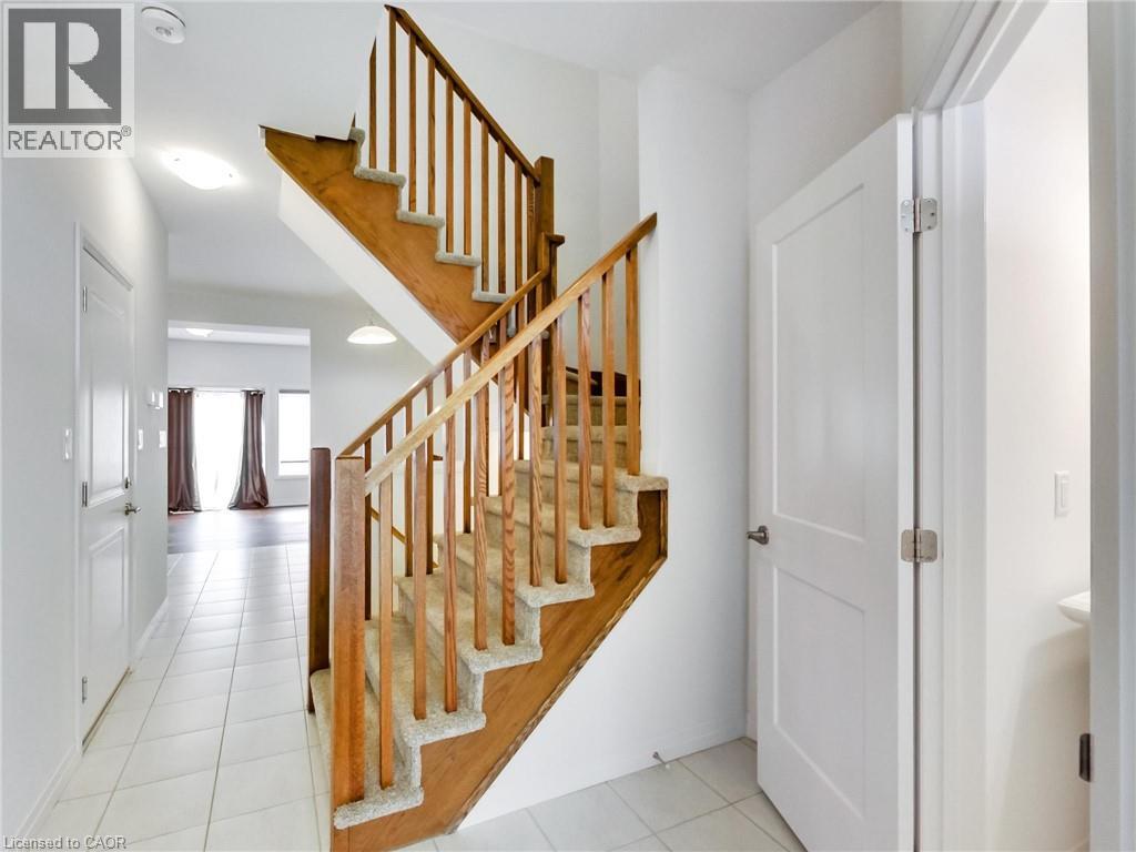5046 Connor Drive, Beamsville, Ontario  L0R 1B4 - Photo 5 - 40773729