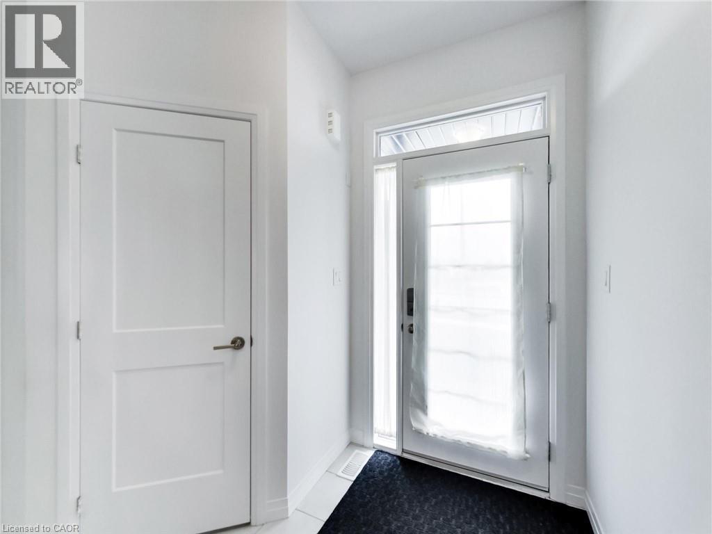 5046 Connor Drive, Beamsville, Ontario  L0R 1B4 - Photo 7 - 40773729