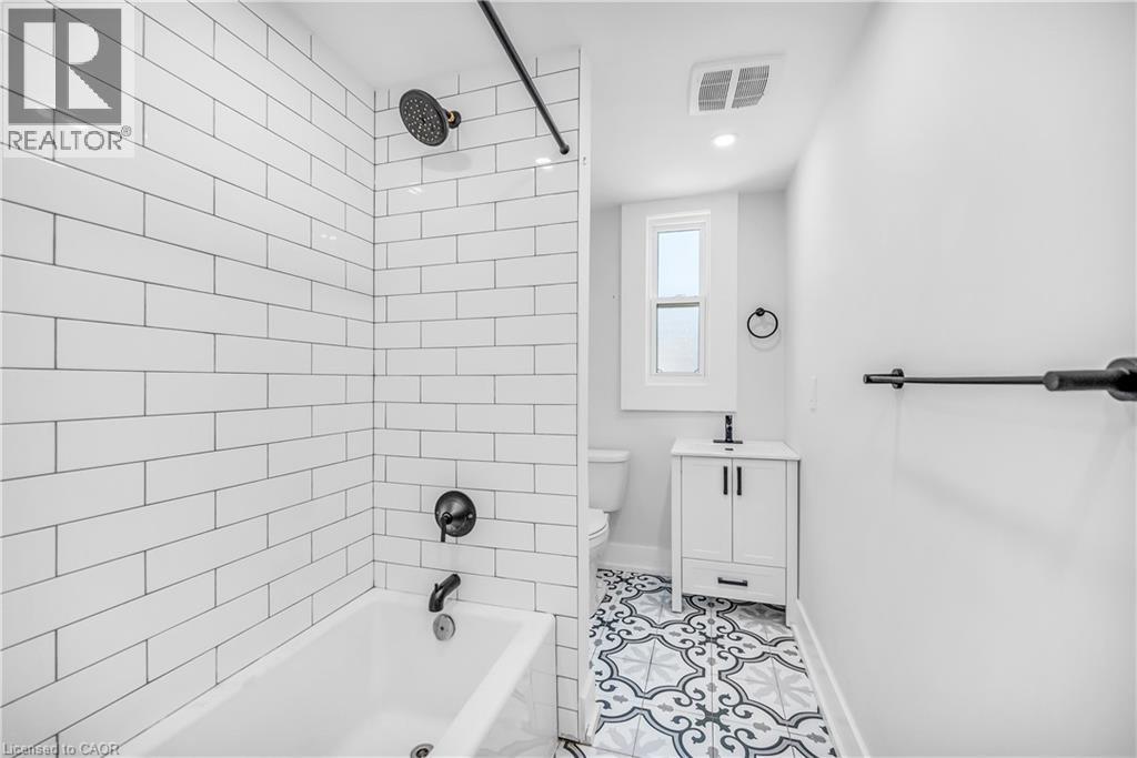 262 Robert Street, Hamilton, Ontario  L8L 2R4 - Photo 23 - 40773685