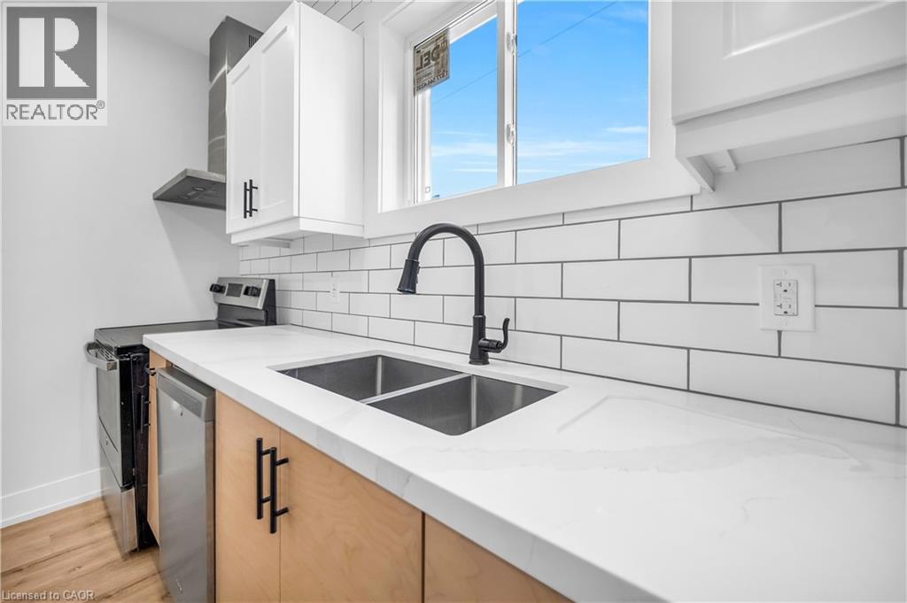 262 Robert Street, Hamilton, Ontario  L8L 2R4 - Photo 7 - 40773685