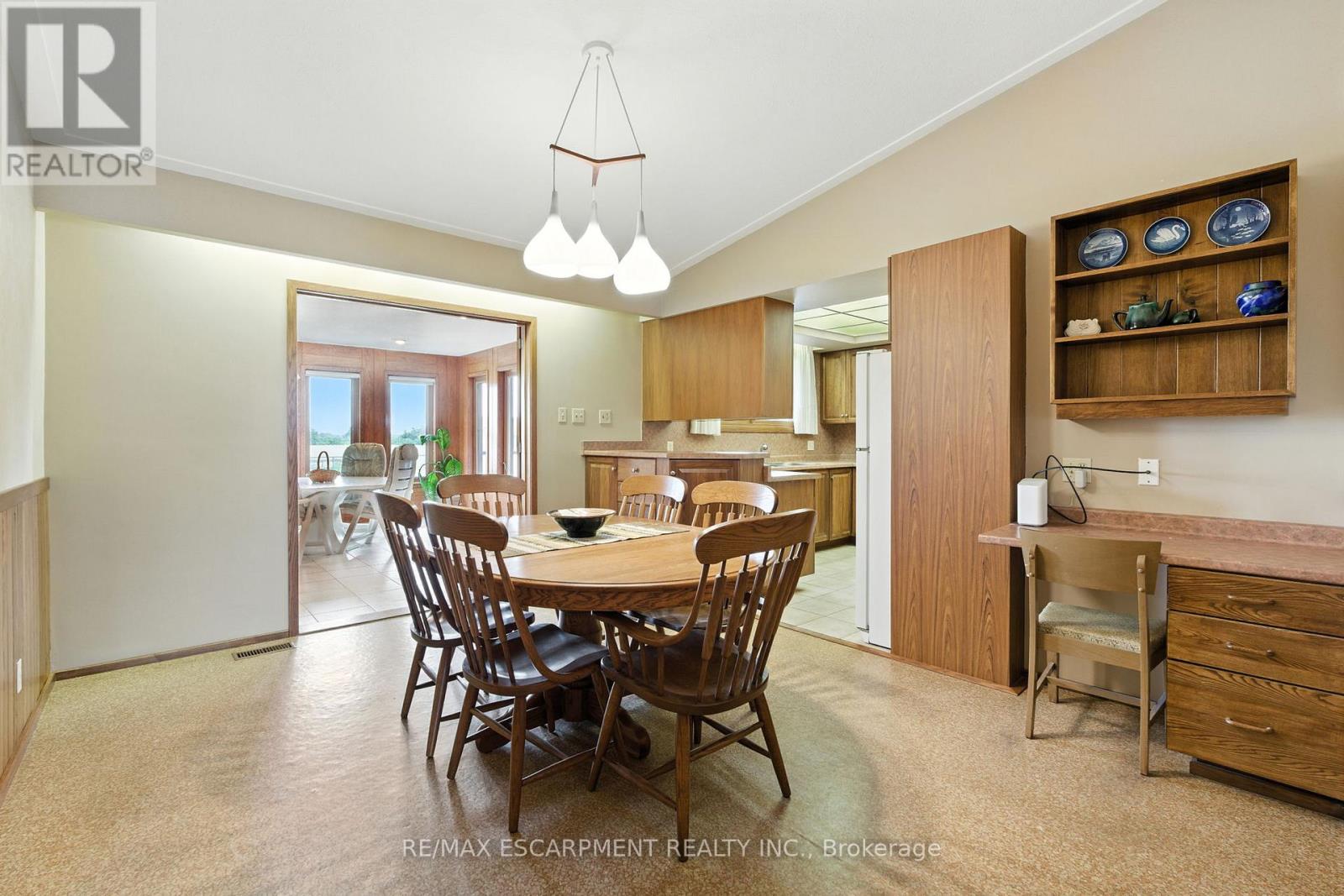 515 Trinity Church Road, Hamilton, Ontario  L0R 1P0 - Photo 12 - X12424673