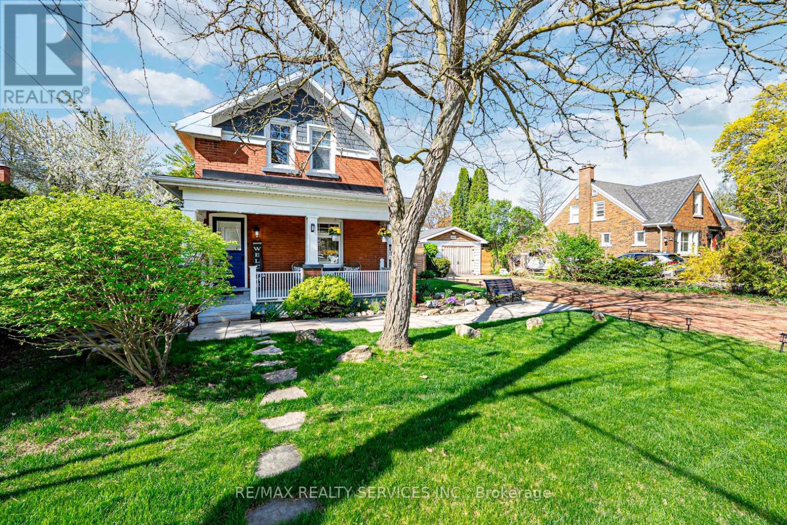 112 Court Street N, Milton, Ontario  L9T 2S3 - Photo 4 - W12426990