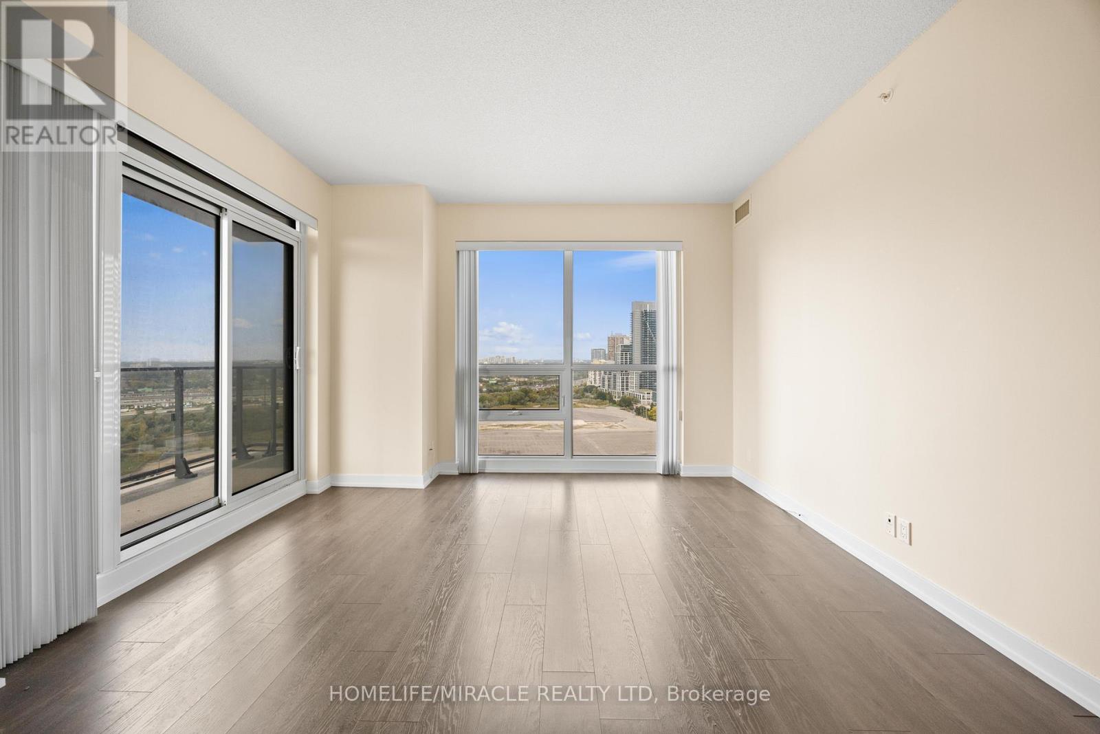 2004 - 2220 Lakeshore Boulevard W, Toronto, Ontario  M8V 1A4 - Photo 24 - W12426993