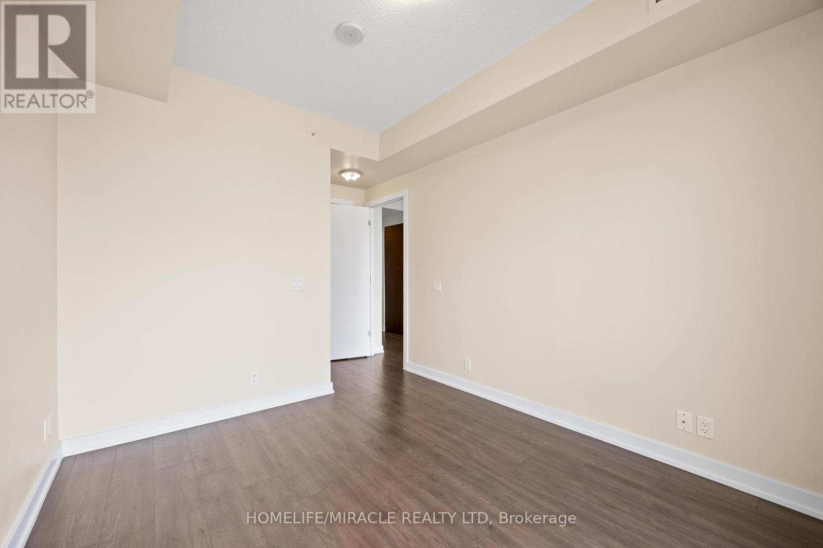 2004 - 2220 Lakeshore Boulevard W, Toronto, Ontario  M8V 1A4 - Photo 27 - W12426993