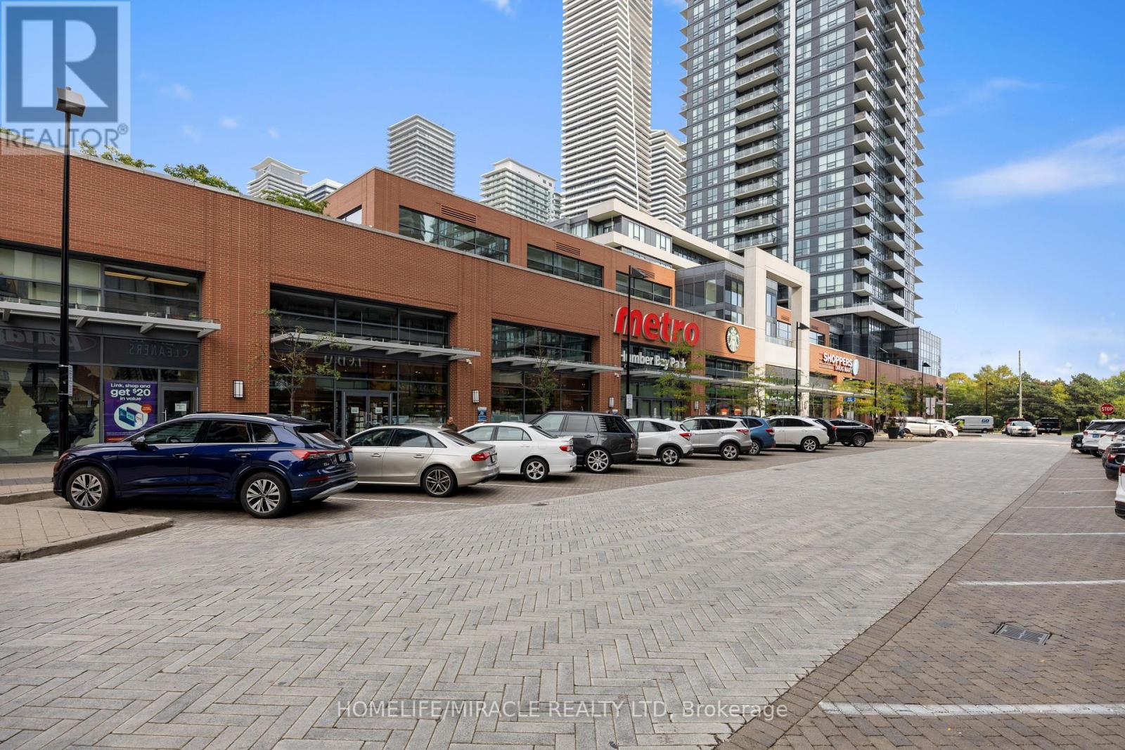 2004 - 2220 Lakeshore Boulevard W, Toronto, Ontario  M8V 1A4 - Photo 35 - W12426993