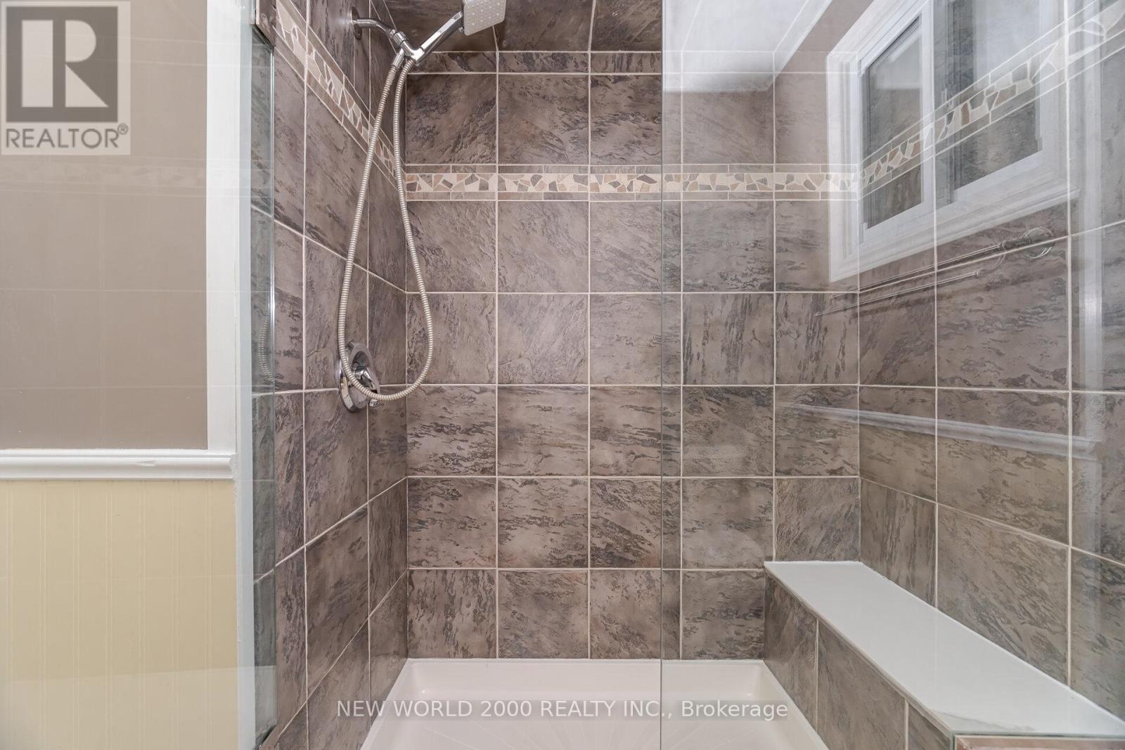 254 Maidstone Court, Caledon, Ontario  L7E 3V2 - Photo 16 - W12427000
