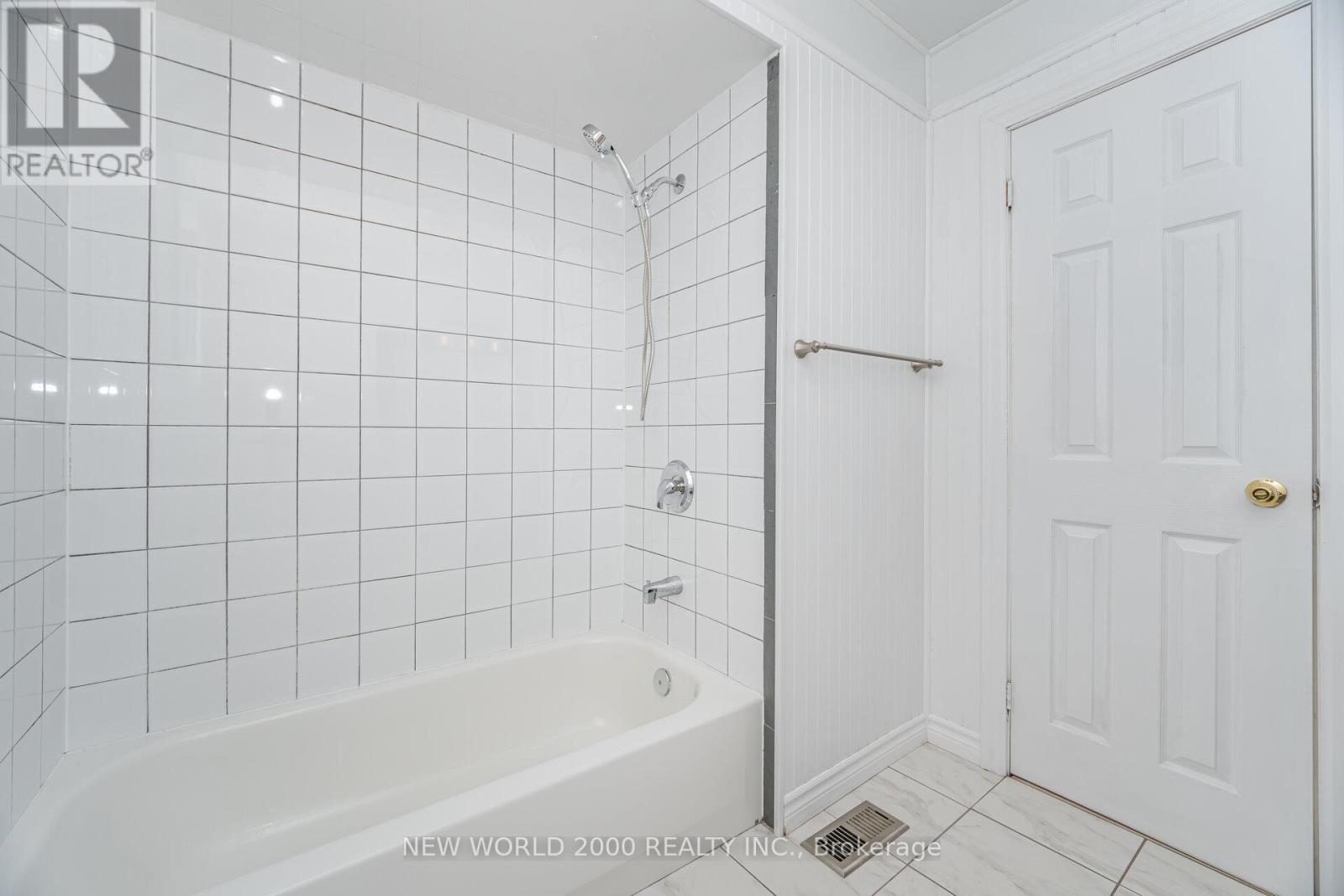 254 Maidstone Court, Caledon, Ontario  L7E 3V2 - Photo 22 - W12427000