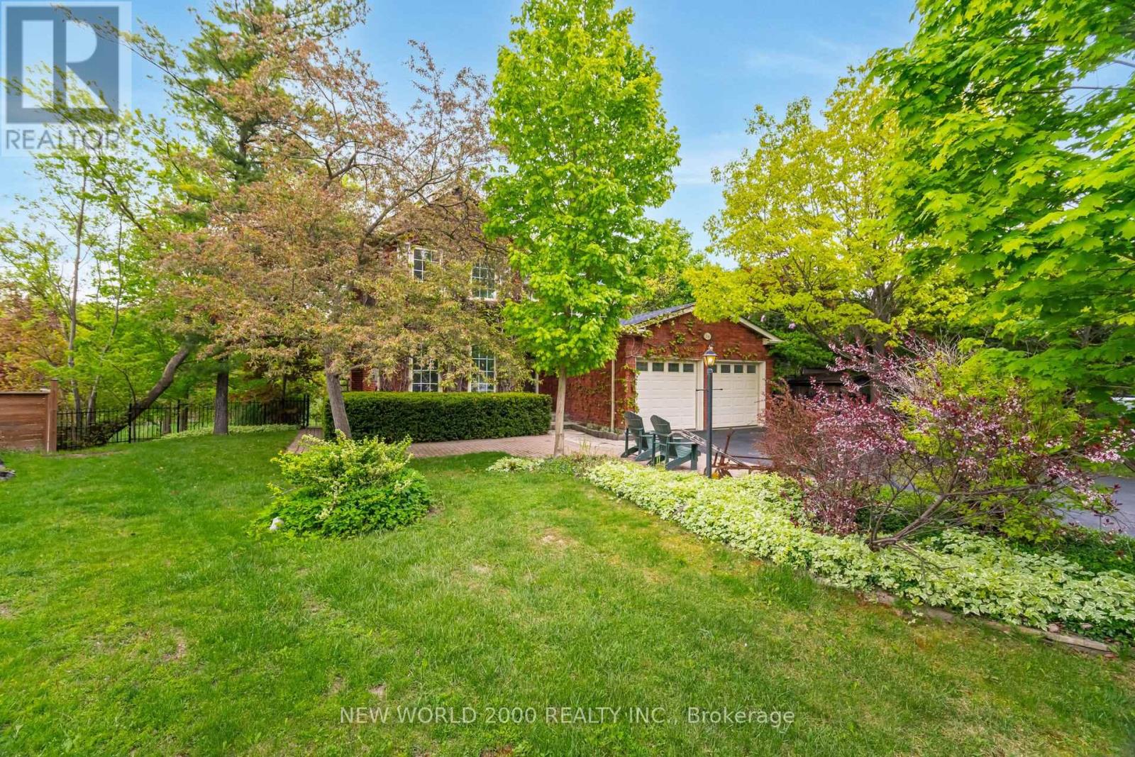 254 Maidstone Court, Caledon, Ontario  L7E 3V2 - Photo 3 - W12427000