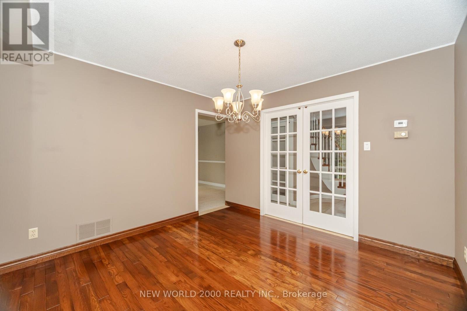 254 Maidstone Court, Caledon, Ontario  L7E 3V2 - Photo 9 - W12427000