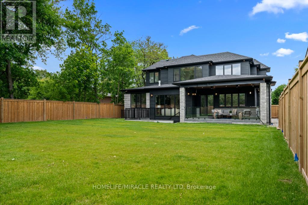282 Maurice Drive, Oakville, Ontario  L6K 2X3 - Photo 50 - W12427002