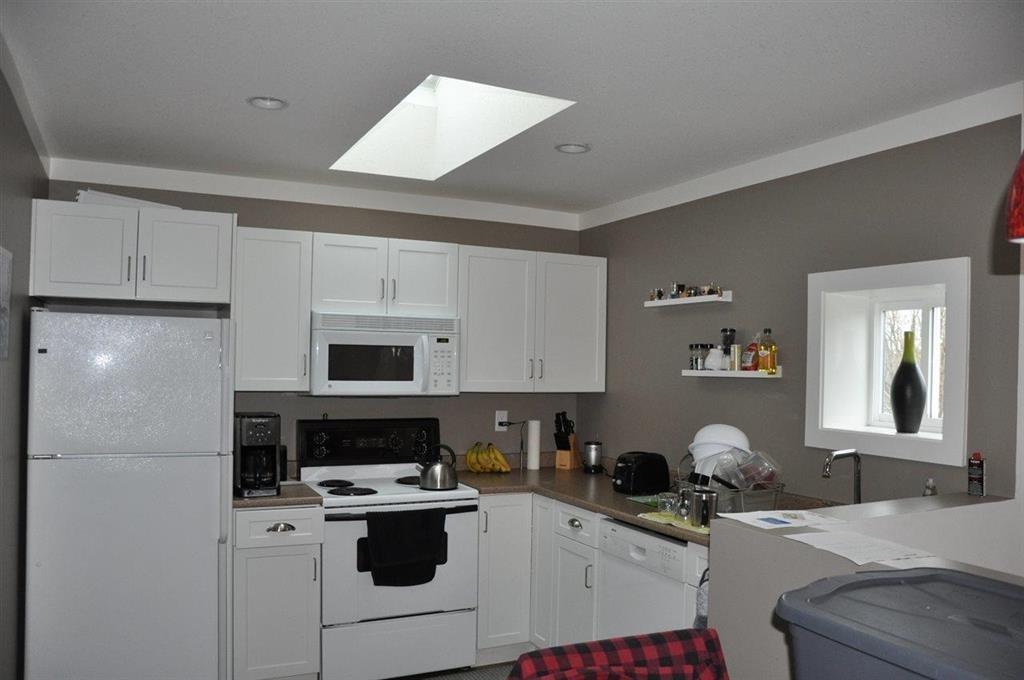 46011 Riverside Drive, Chilliwack Proper East, Chilliwack, British Columbia  V2P 3K7 - Photo 4 - R3052006