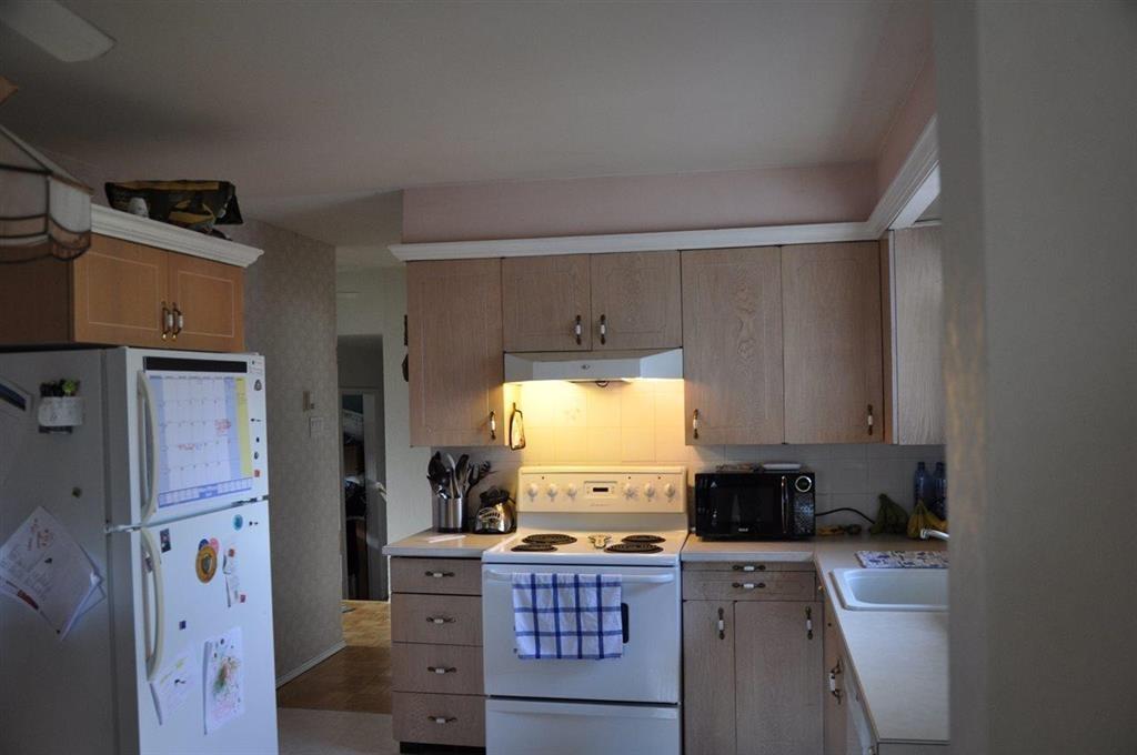 Property at 46011 RIVERSIDE DRIVE image 5