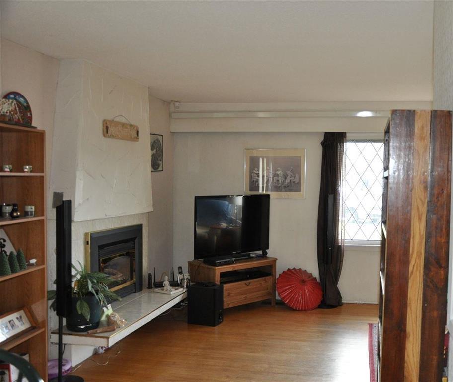 46011 Riverside Drive, Chilliwack Proper East, Chilliwack, British Columbia  V2P 3K7 - Photo 5 - R3052006