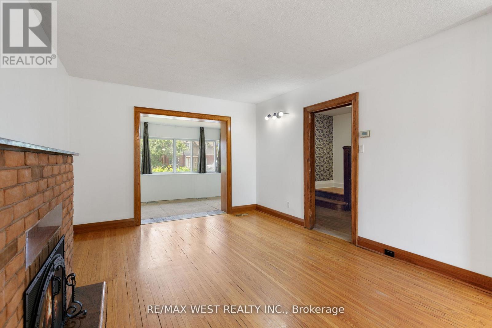 2317 Weston Road, Toronto, Ontario  M9N 1Z7 - Photo 7 - W12427017