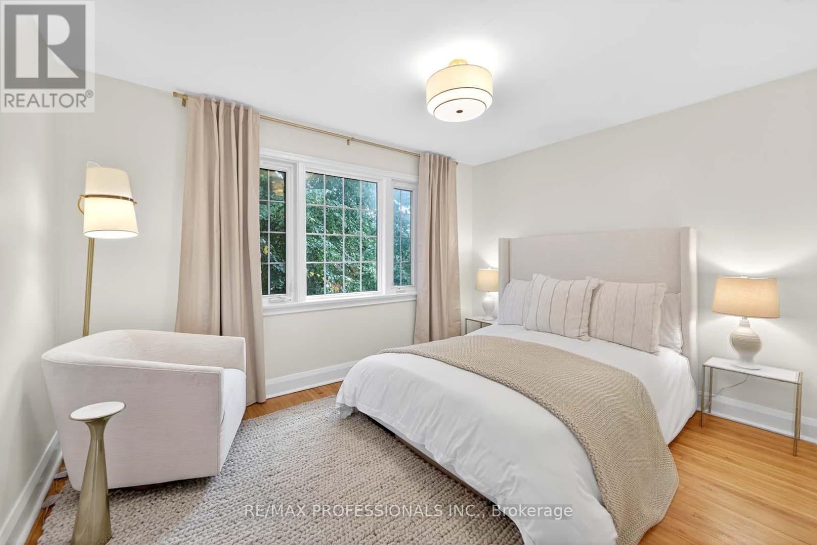 31 Nineteenth Street, Toronto, Ontario  M8V 3L4 - Photo 13 - W12427029