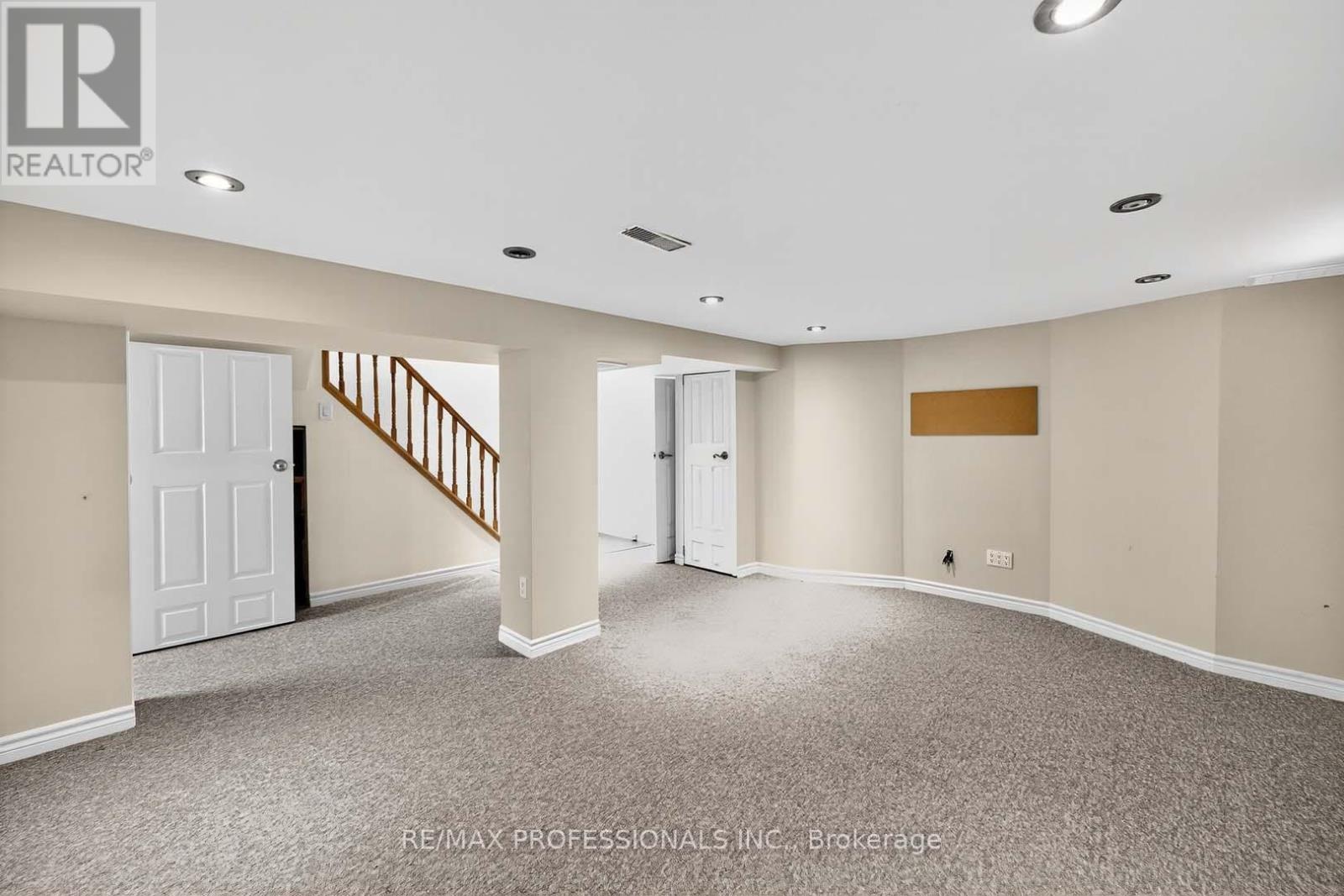 31 Nineteenth Street, Toronto, Ontario  M8V 3L4 - Photo 22 - W12427029